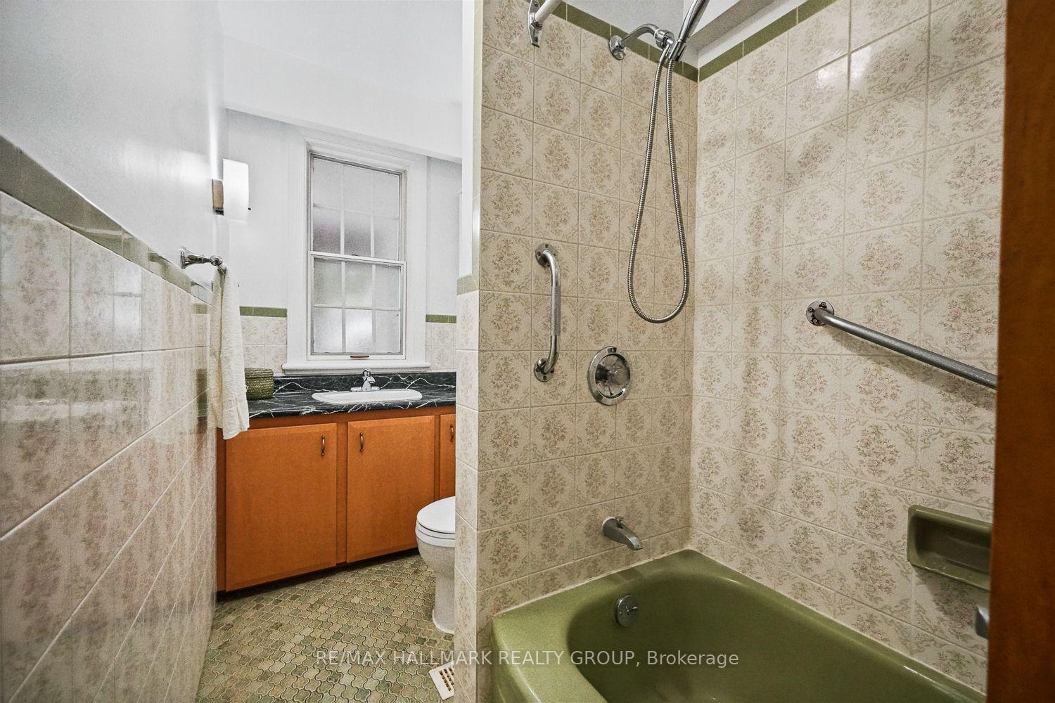 Photo 24 of 234 Columbus Avenue, Ottawa, Overbrook/Castle Heights — HOMEH