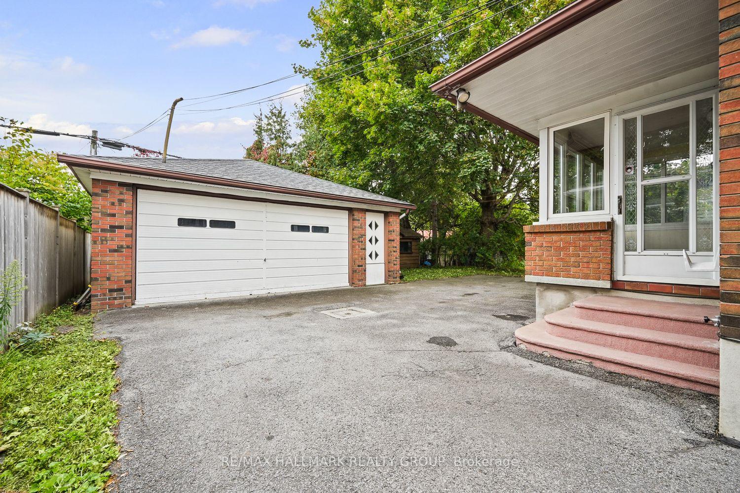 Photo 38 of 234 Columbus Avenue, Ottawa, Overbrook/Castle Heights — HOMEH
