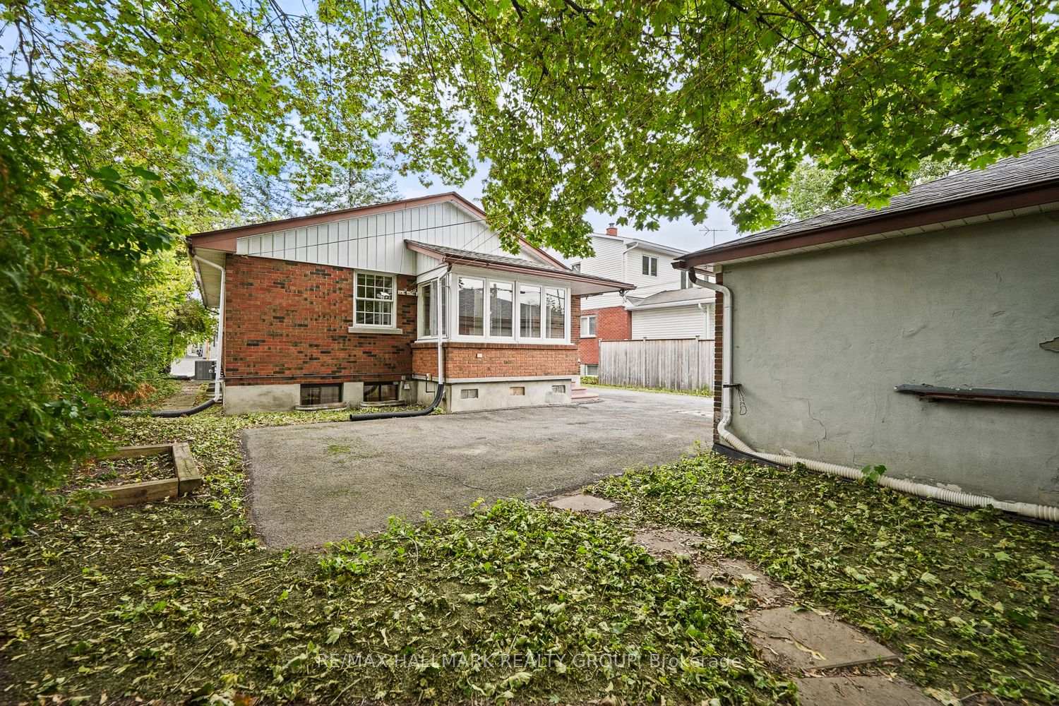 Photo 40 of 234 Columbus Avenue, Ottawa, Overbrook/Castle Heights — HOMEH