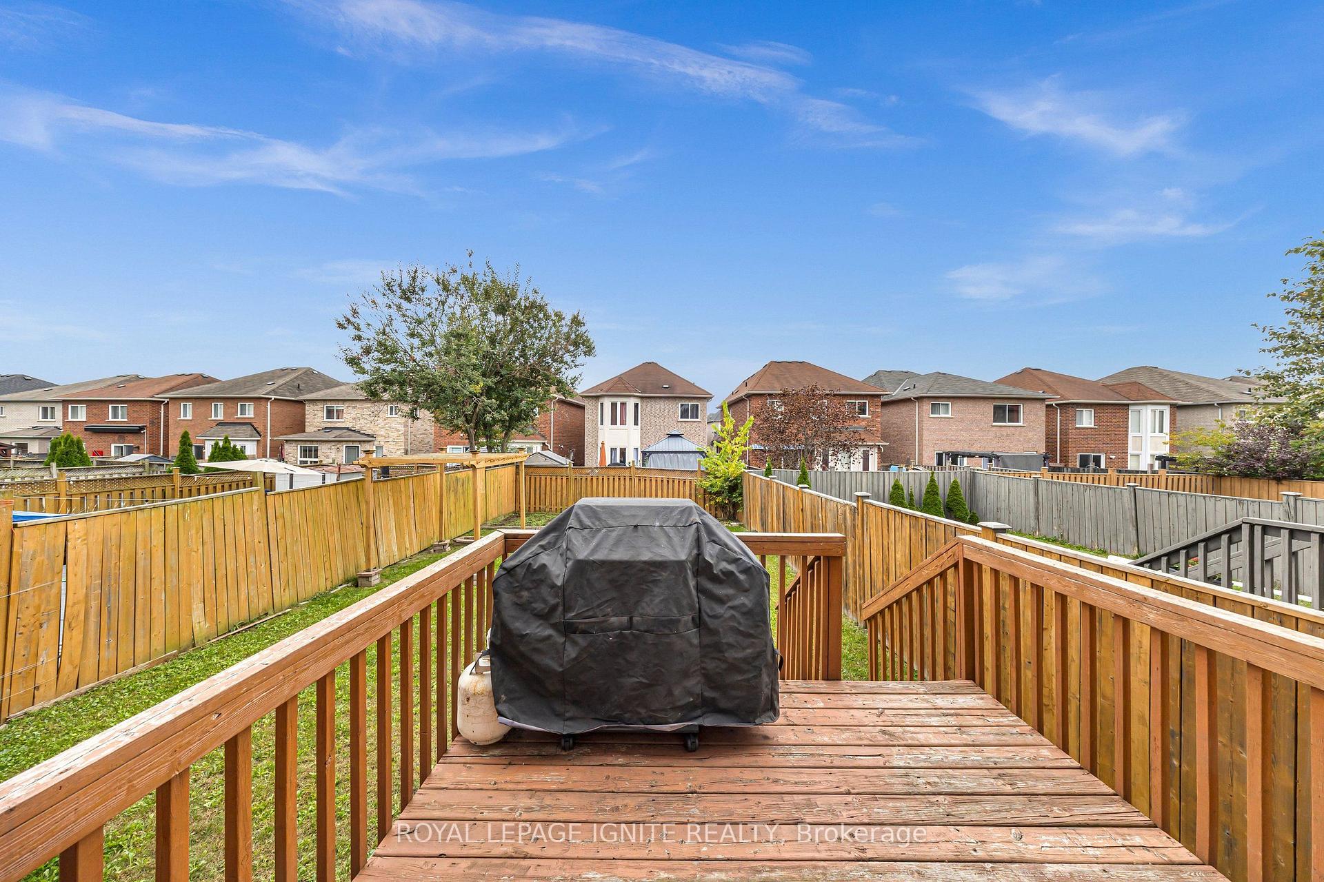 Photo 21 of 18 Feint Drive, Ajax, Northwest Ajax — HOMEH