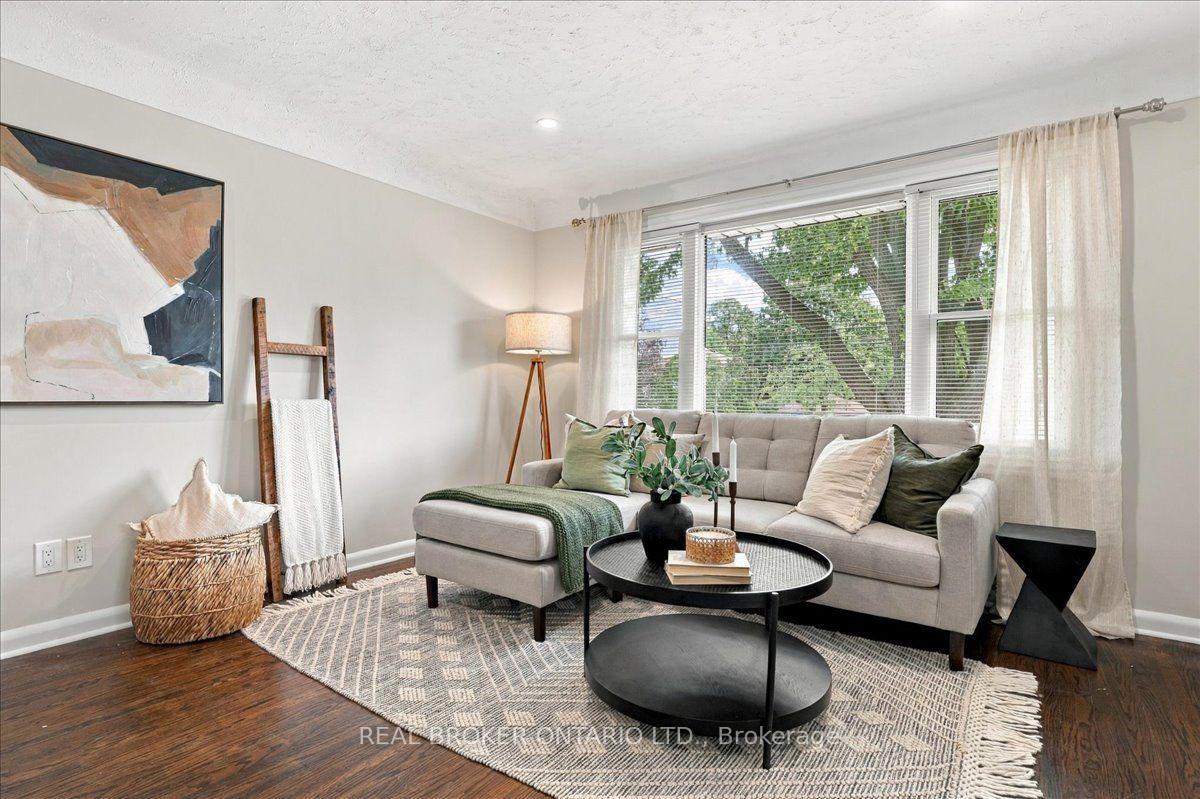 Photo 6 of 480 Rosseau Road, Hamilton, Rosedale — HOMEH