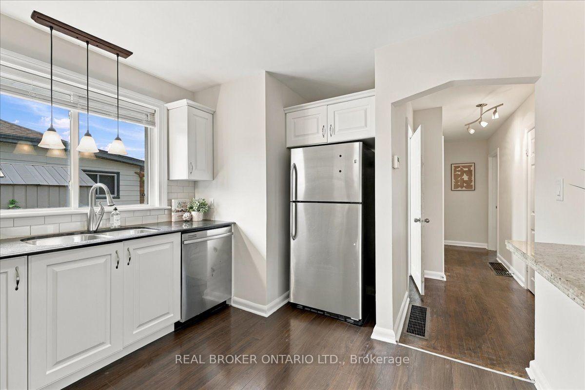 Photo 10 of 480 Rosseau Road, Hamilton, Rosedale — HOMEH