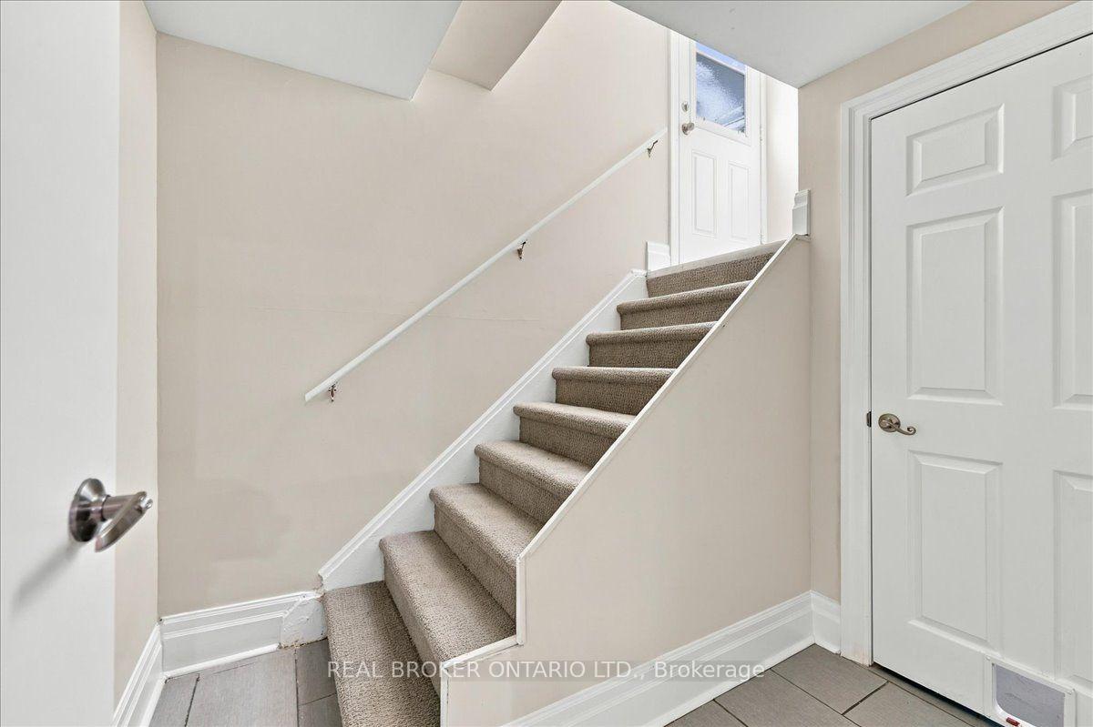 Photo 17 of 480 Rosseau Road, Hamilton, Rosedale — HOMEH