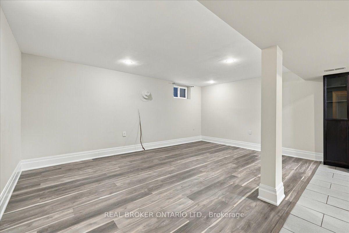 Photo 18 of 480 Rosseau Road, Hamilton, Rosedale — HOMEH