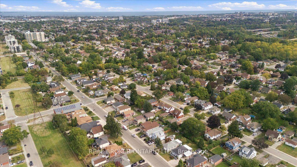Photo 33 of 480 Rosseau Road, Hamilton, Rosedale — HOMEH