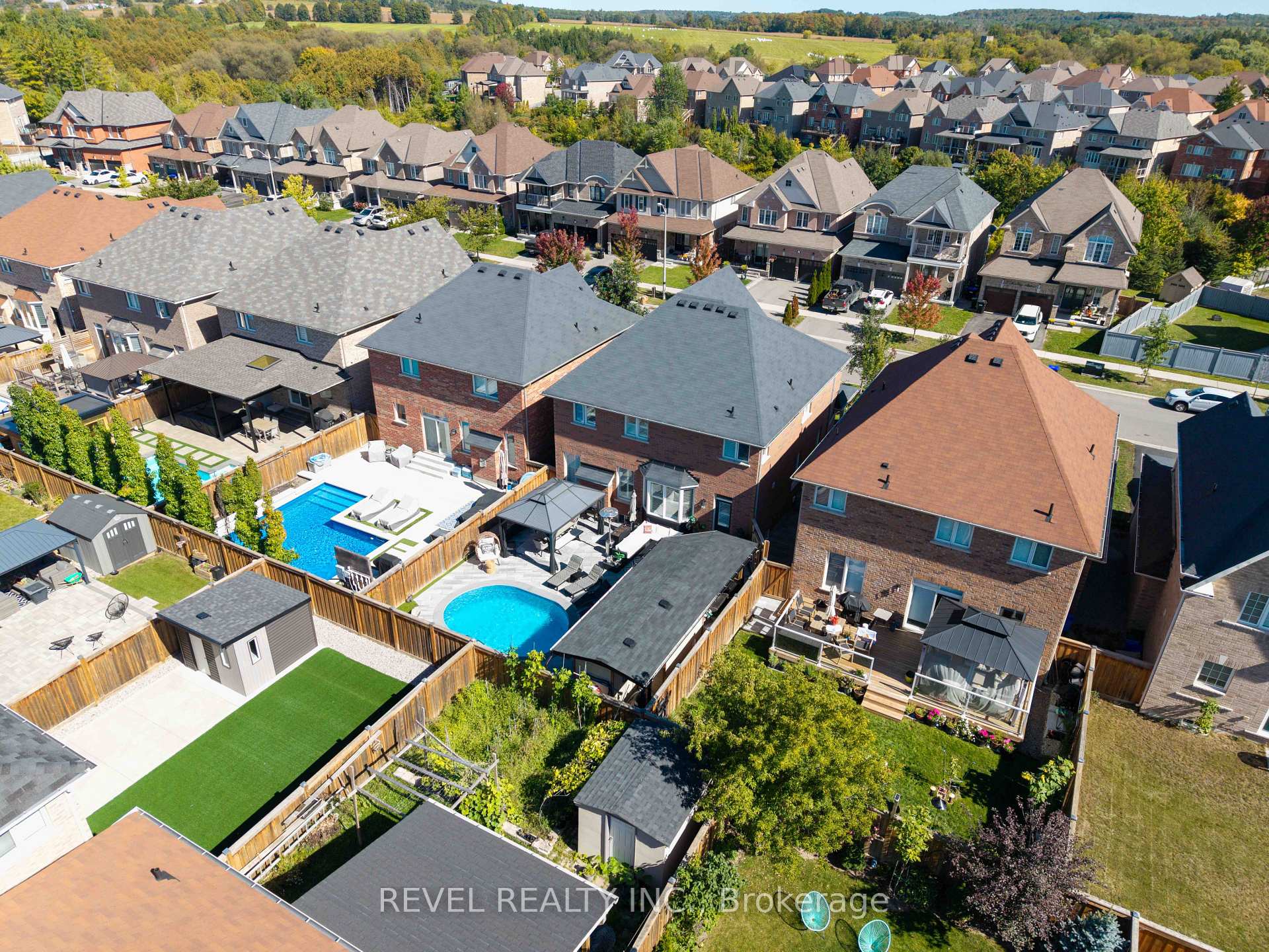 Photo 37 of 6 Mckay Avenue, New Tecumseth, Tottenham — HOMEH