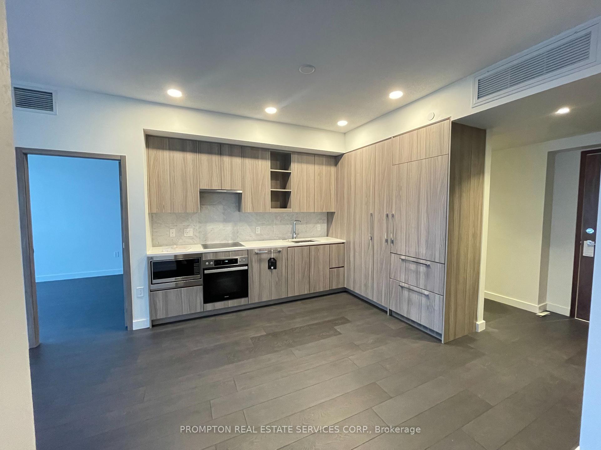 Photo 2 of Unit 3209, 85 McMahon Drive, North York, Bayview Village — HOMEH