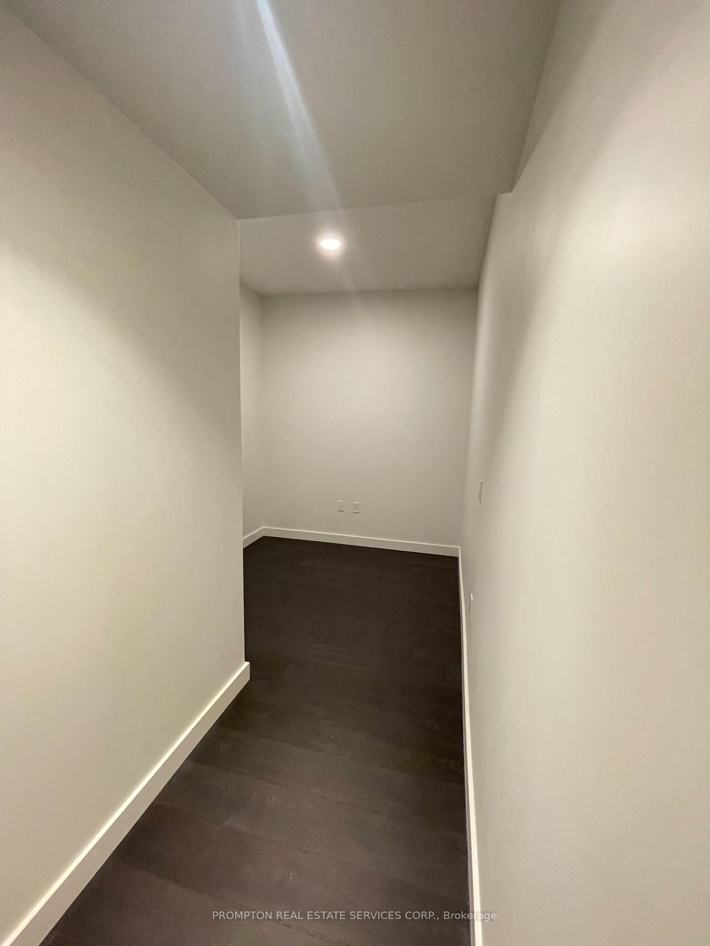Photo 3 of Unit 3209, 85 McMahon Drive, North York, Bayview Village — HOMEH