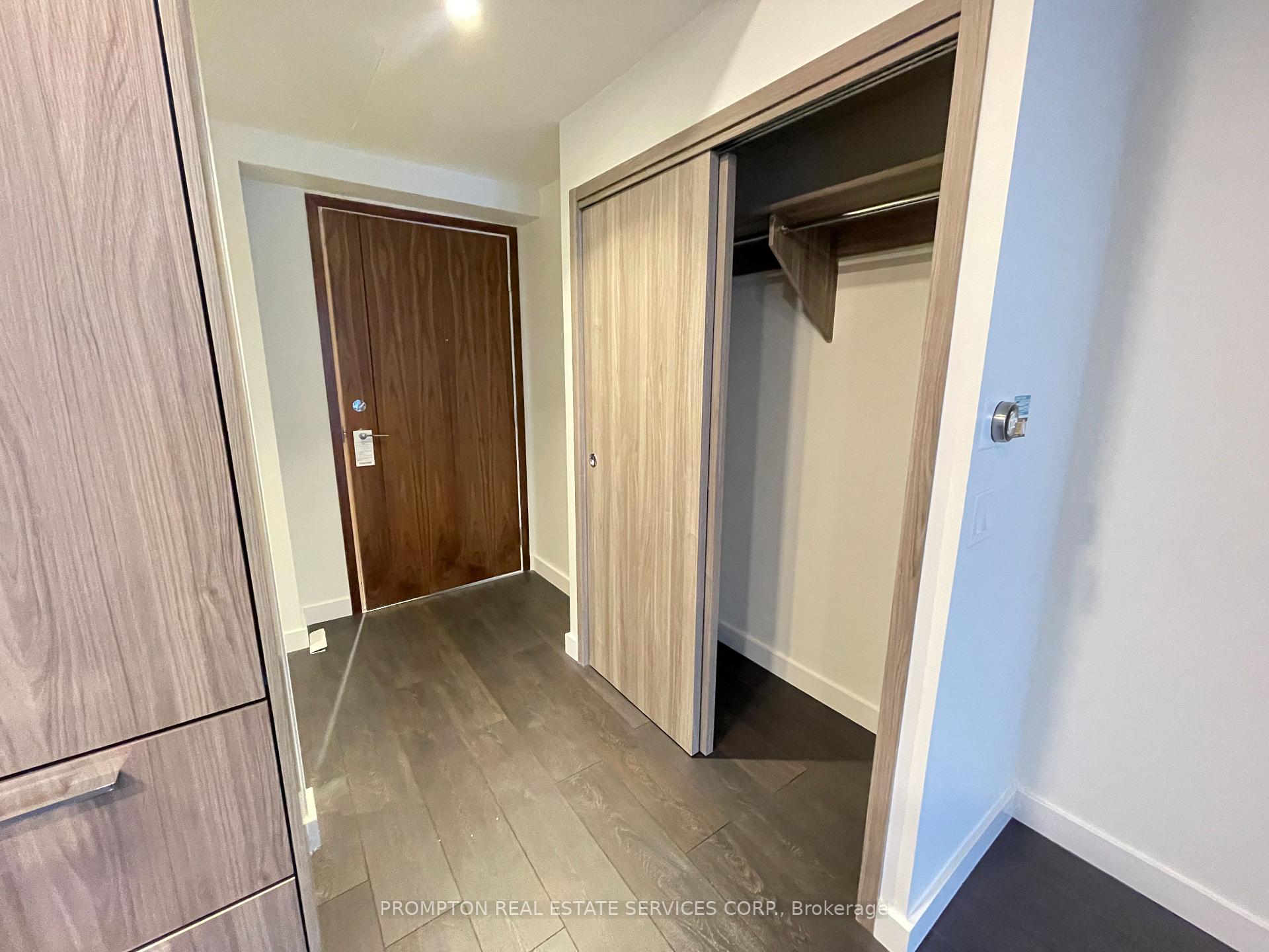 Photo 5 of Unit 3209, 85 McMahon Drive, North York, Bayview Village — HOMEH