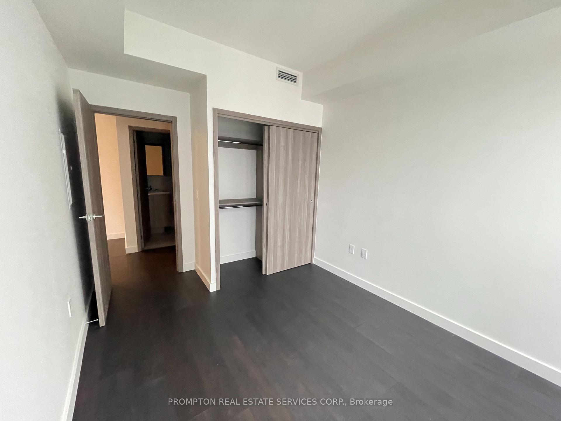 Photo 8 of Unit 3209, 85 McMahon Drive, North York, Bayview Village — HOMEH