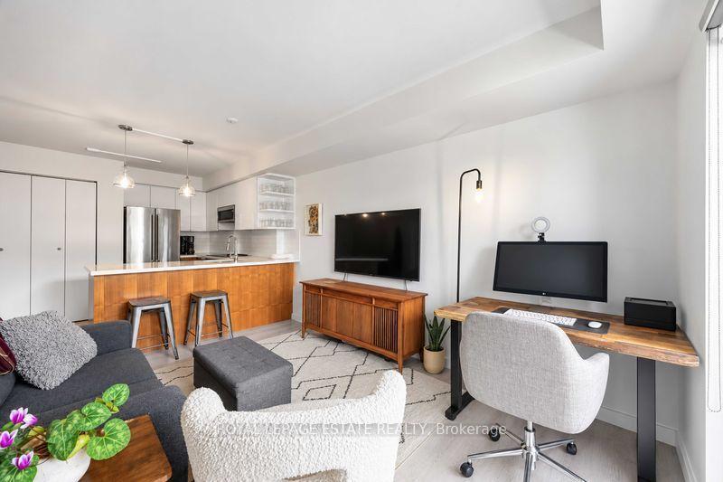Photo 1 of Unit 203, 140 Bathurst Avenue, Toronto, Niagara — HOMEH
