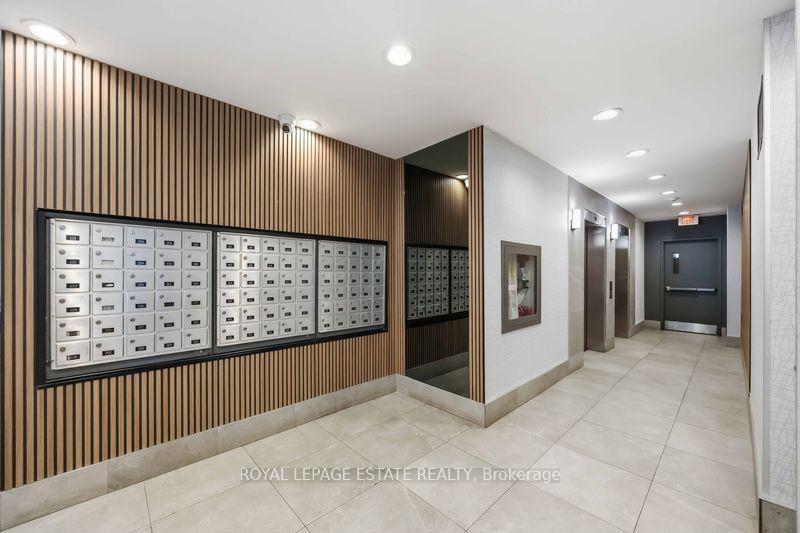 Photo 11 of Unit 203, 140 Bathurst Avenue, Toronto, Niagara — HOMEH