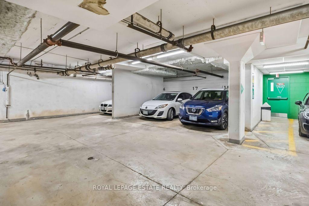 Photo 12 of Unit 203, 140 Bathurst Avenue, Toronto, Niagara — HOMEH