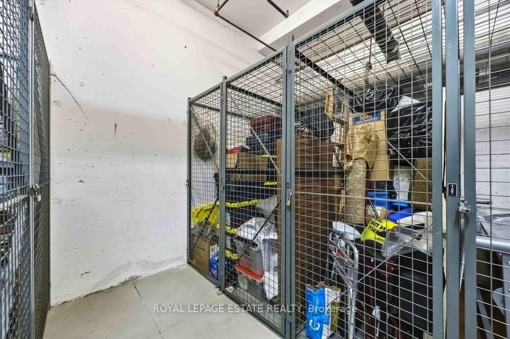 Photo 13 of Unit 203, 140 Bathurst Avenue, Toronto, Niagara — HOMEH