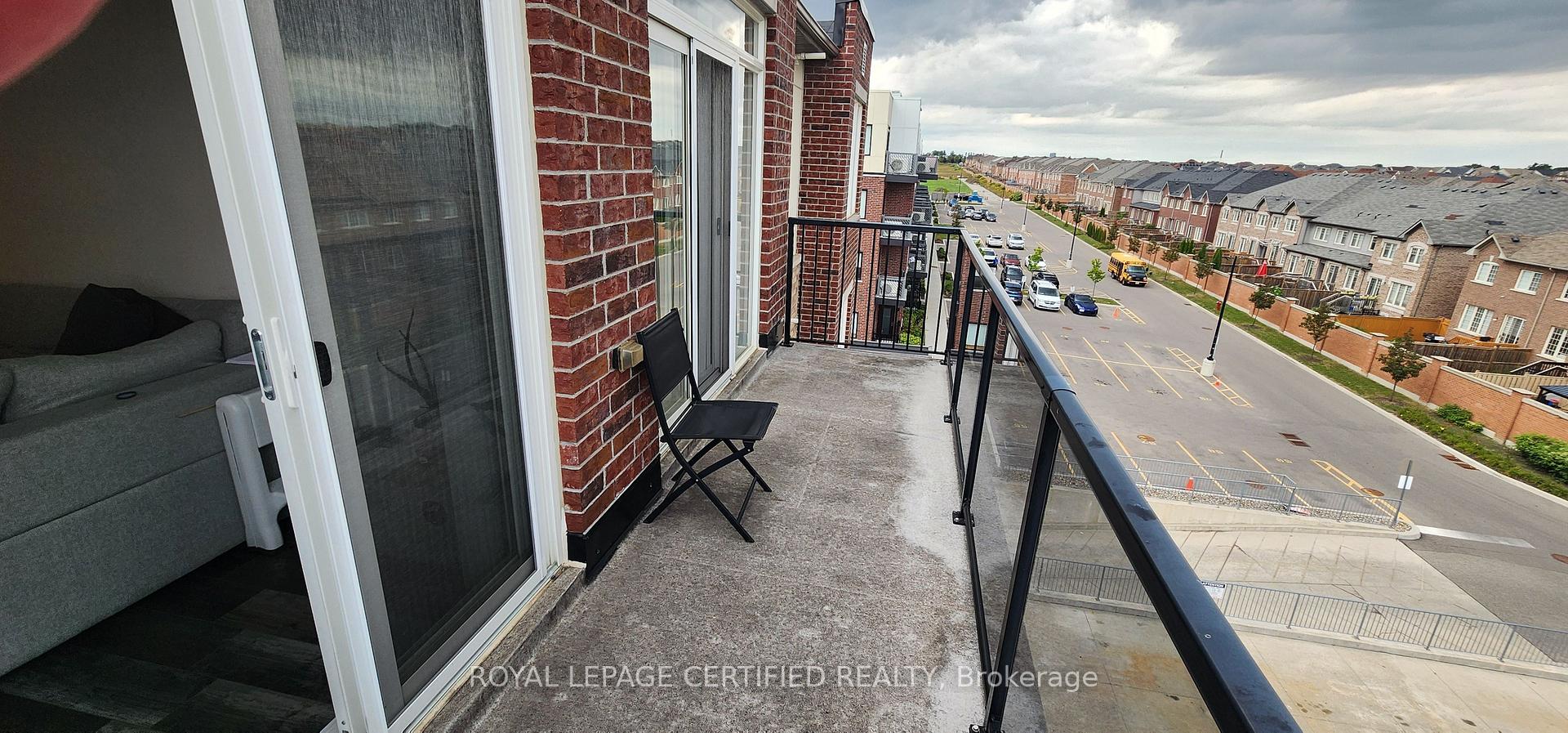 Photo 6 of Unit 416, 54 Sky Harbour Drive, Brampton, Bram West — HOMEH