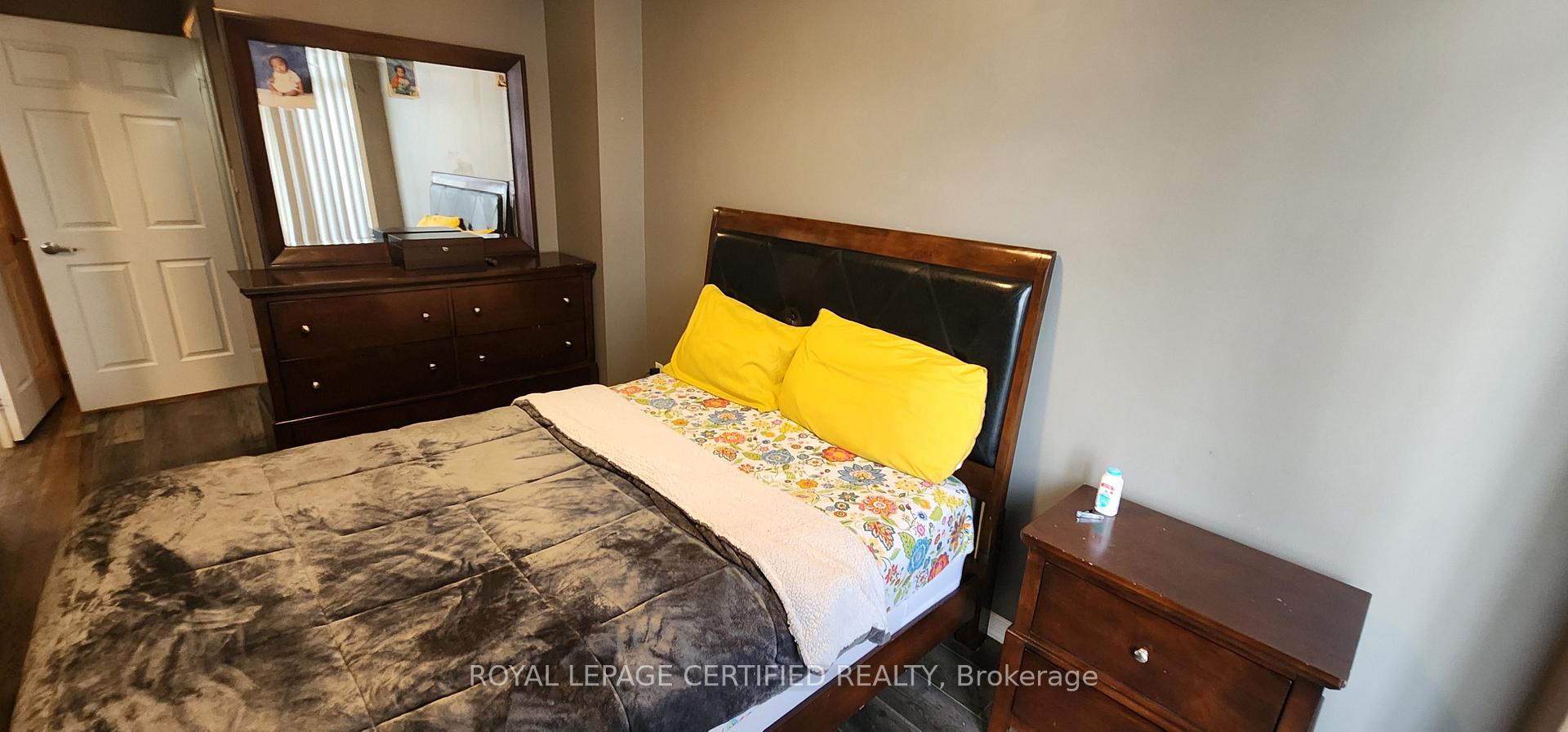 Photo 8 of Unit 416, 54 Sky Harbour Drive, Brampton, Bram West — HOMEH