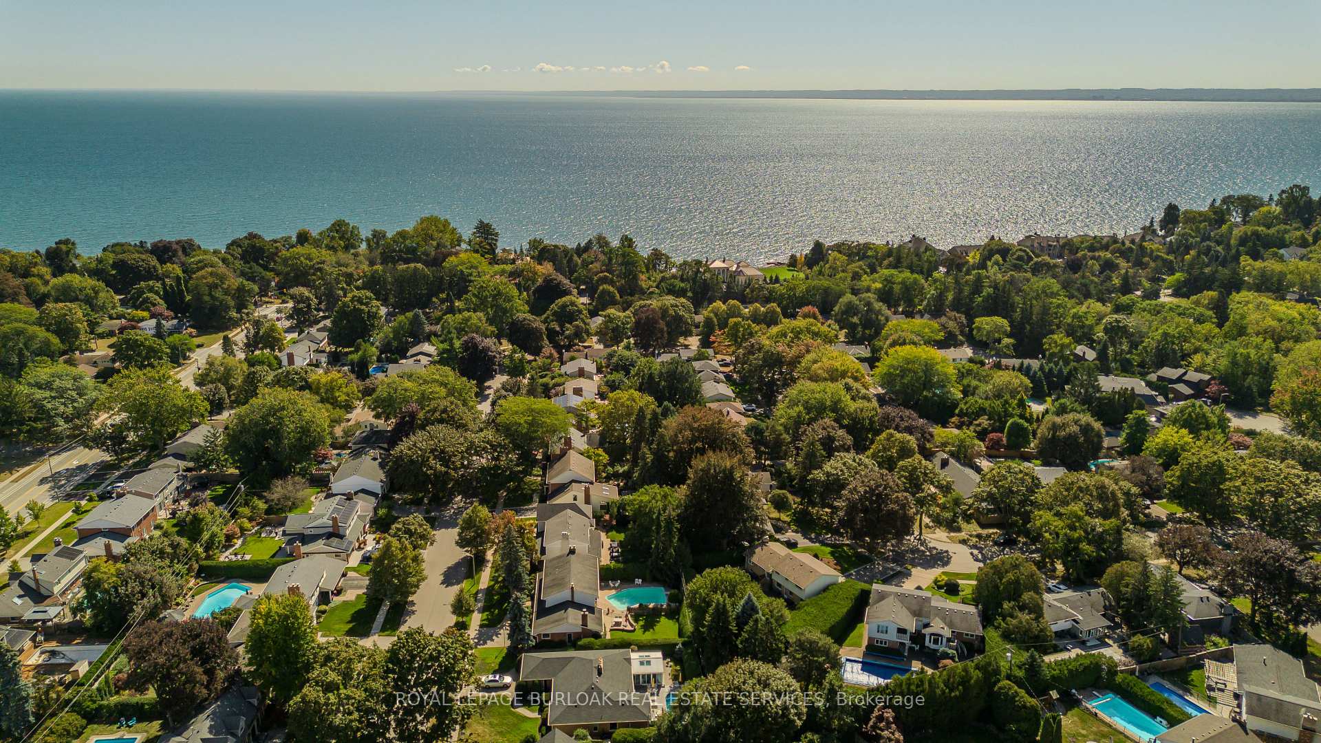 Photo 3 of 247 Walden Drive, Burlington, Roseland — HOMEH