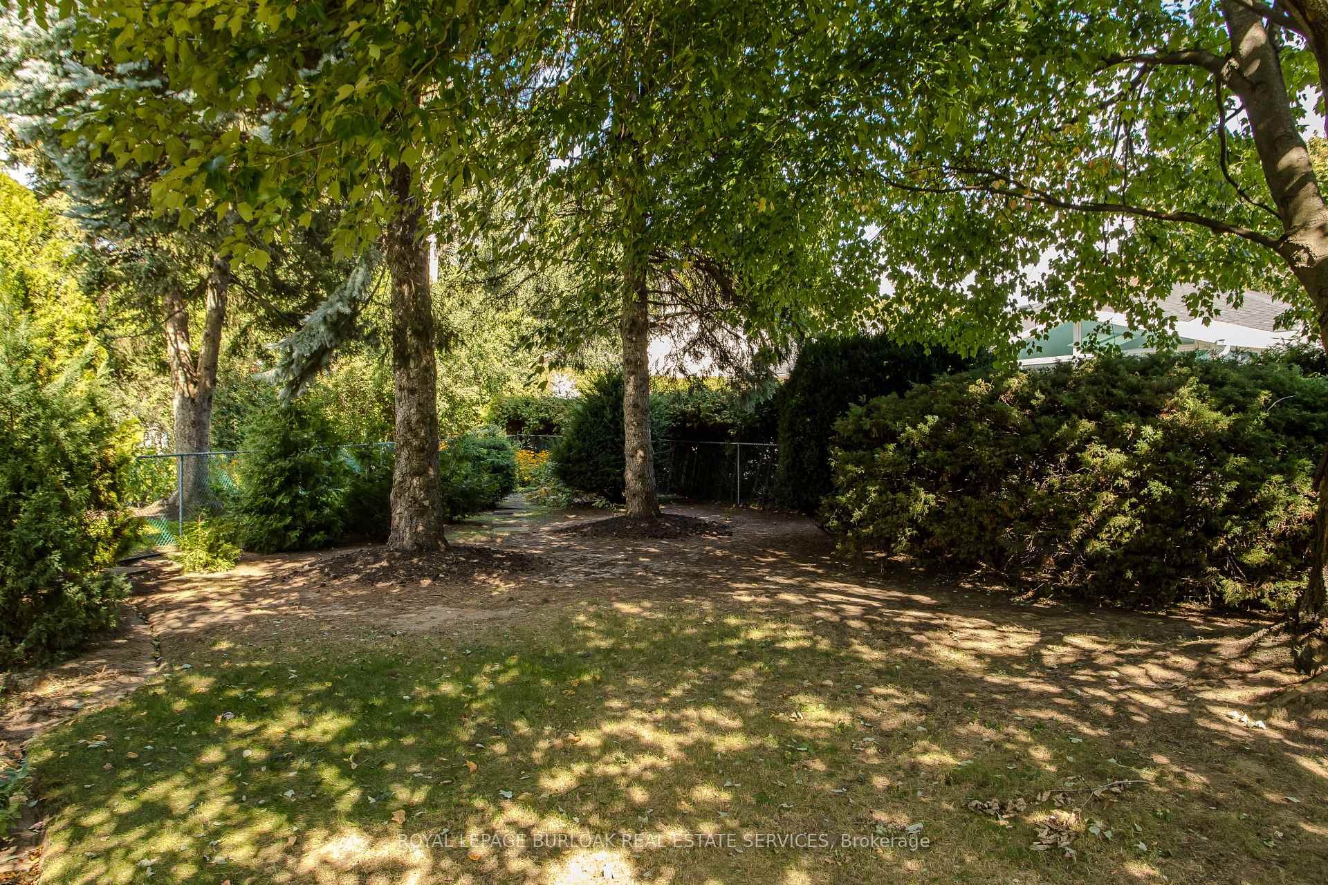 Photo 9 of 247 Walden Drive, Burlington, Roseland — HOMEH
