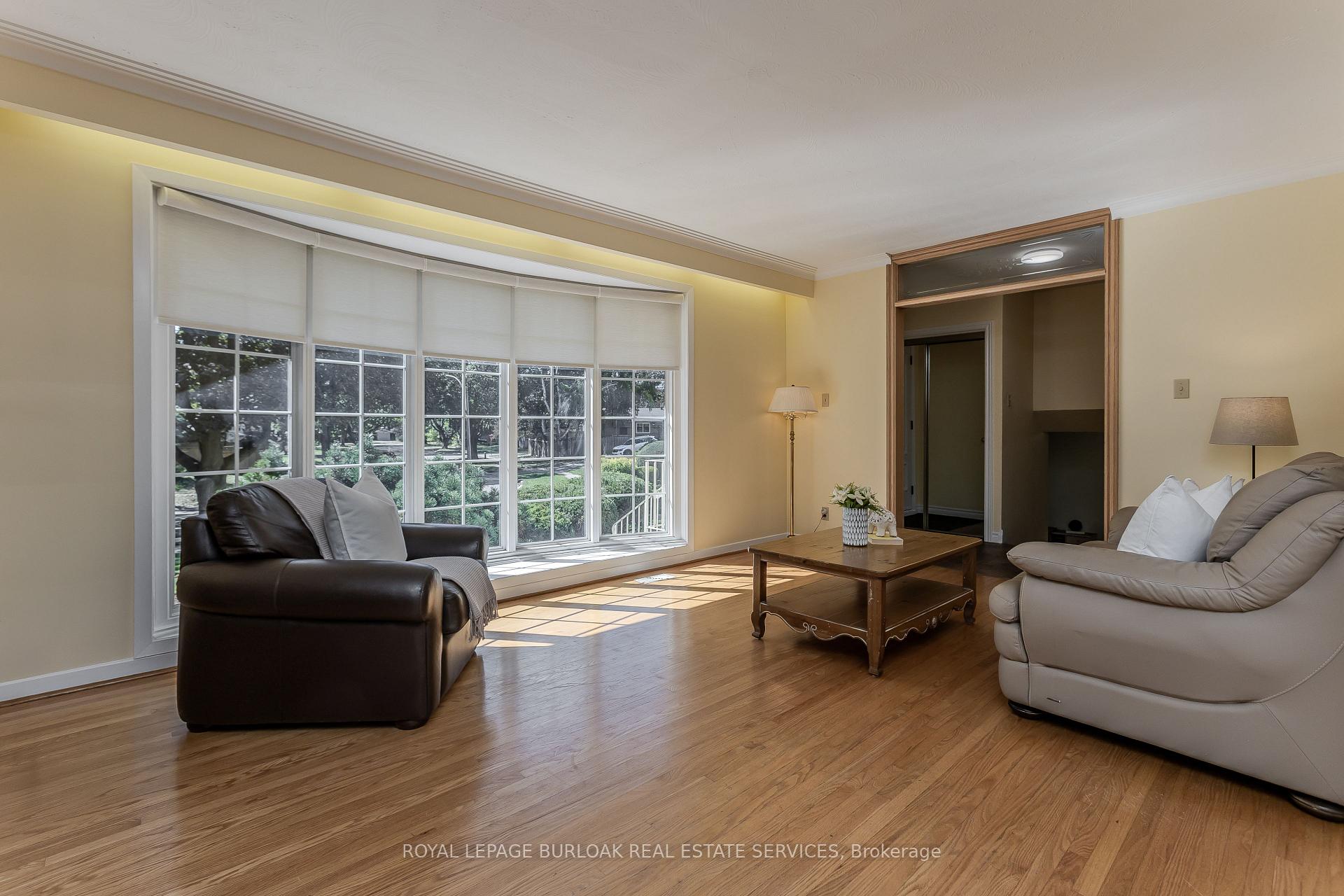 Photo 13 of 247 Walden Drive, Burlington, Roseland — HOMEH