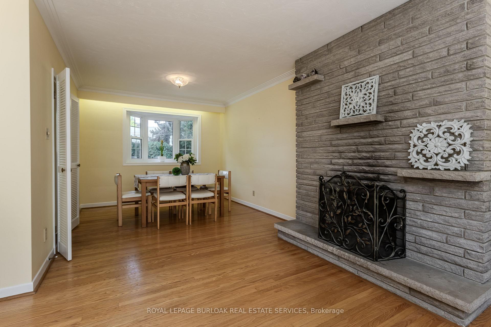 Photo 14 of 247 Walden Drive, Burlington, Roseland — HOMEH