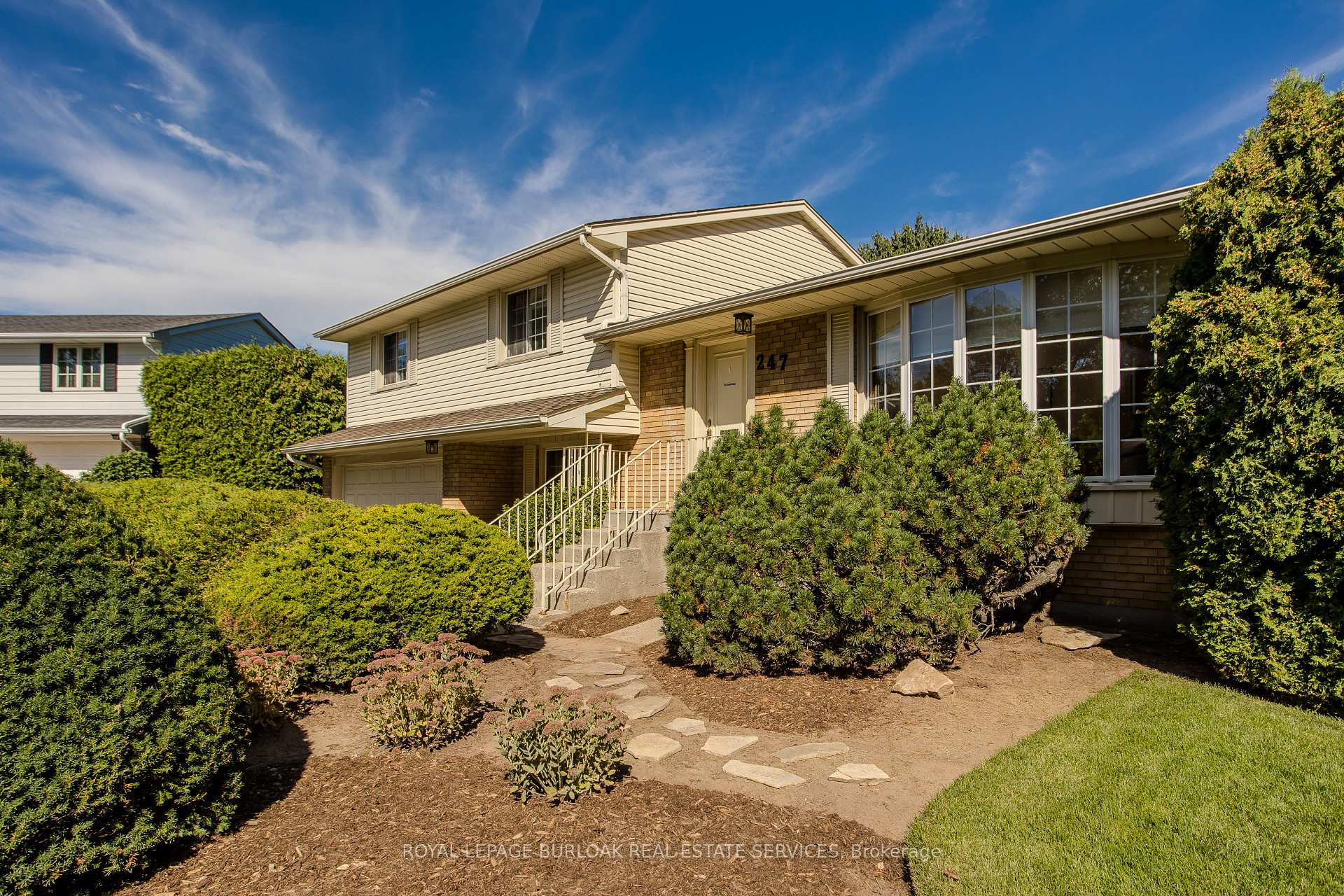 Photo 31 of 247 Walden Drive, Burlington, Roseland — HOMEH