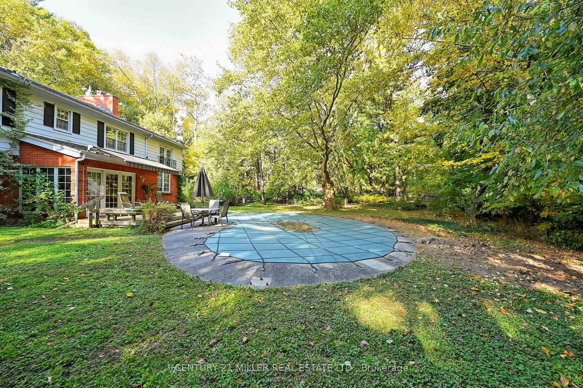 Photo 10 of 1296 Cumnock Crescent, Oakville, Morrison — HOMEH