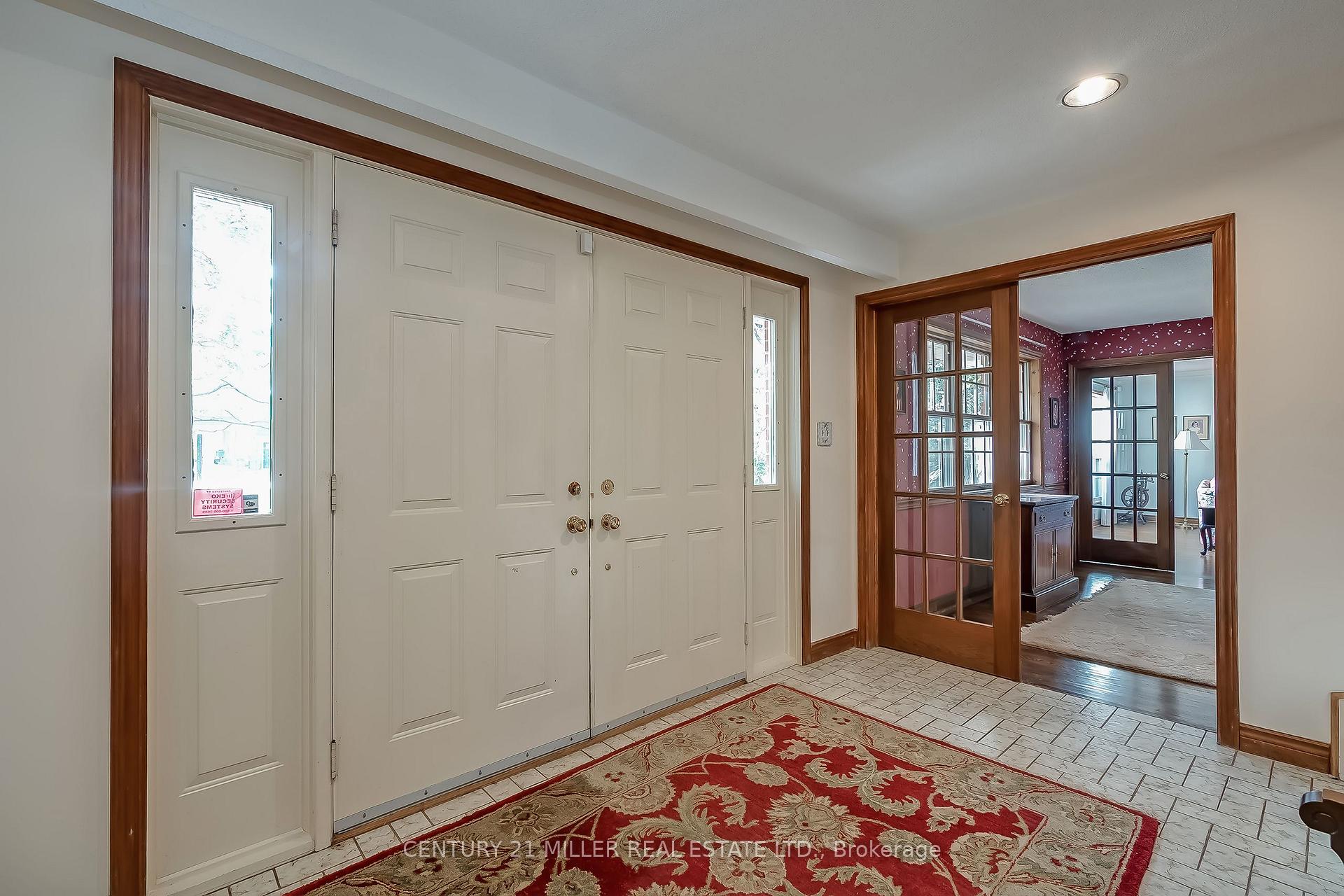 Photo 13 of 1296 Cumnock Crescent, Oakville, Morrison — HOMEH