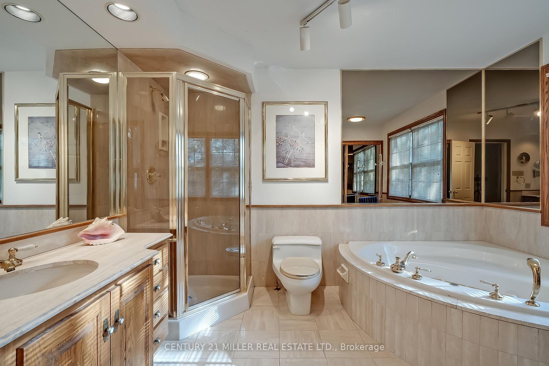 Photo 32 of 1296 Cumnock Crescent, Oakville, Morrison — HOMEH