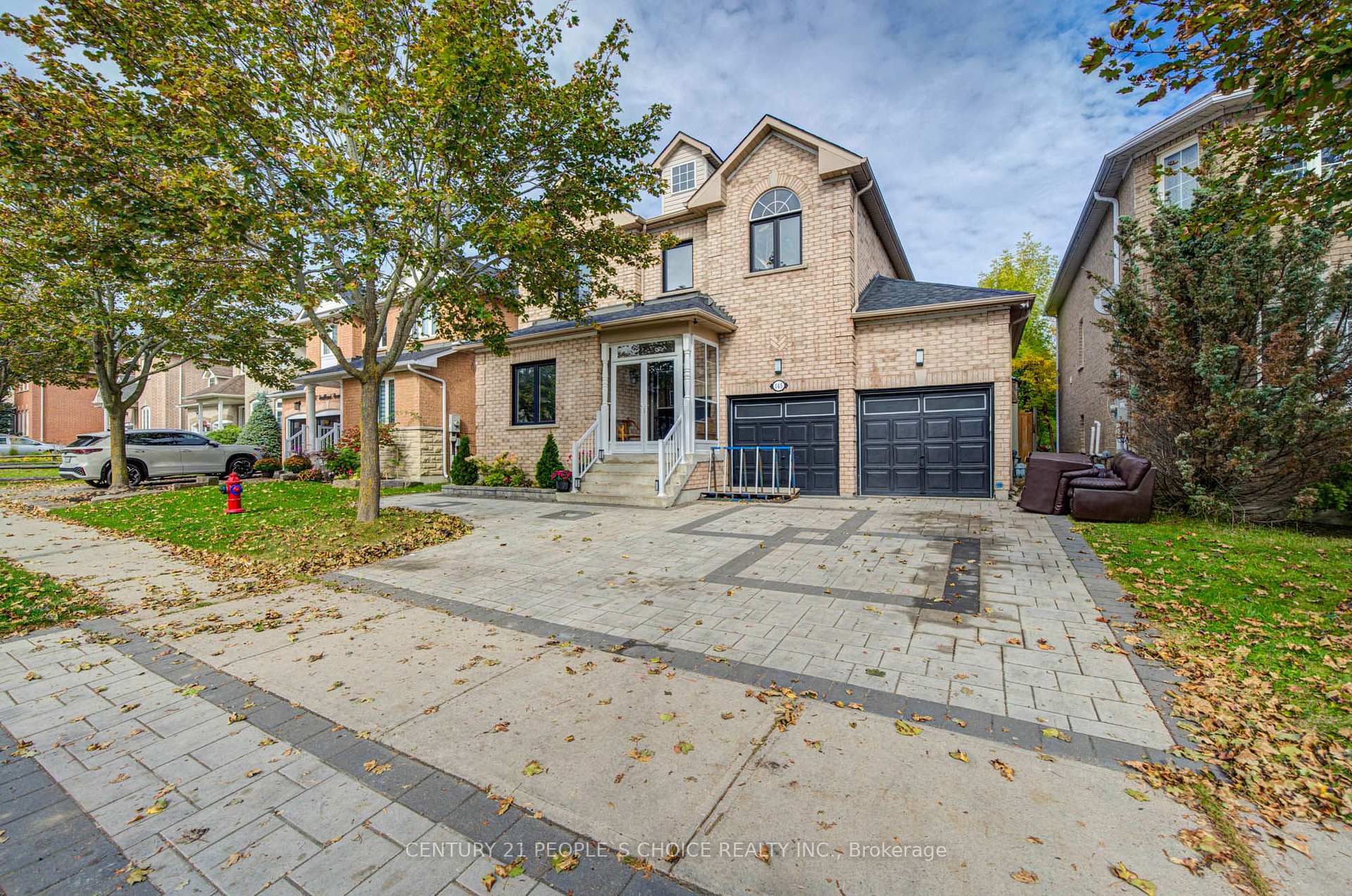 Photo 2 of 145 Trailhead Avenue, Newmarket, Woodland Hill — HOMEH