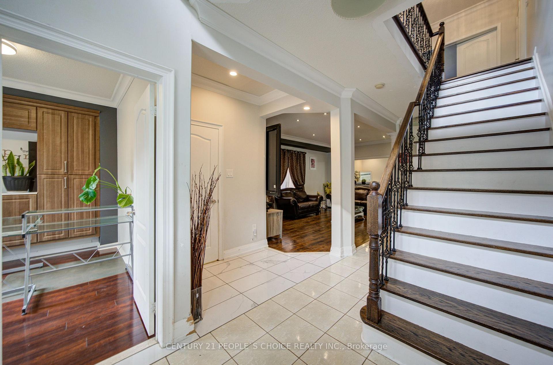 Photo 5 of 145 Trailhead Avenue, Newmarket, Woodland Hill — HOMEH
