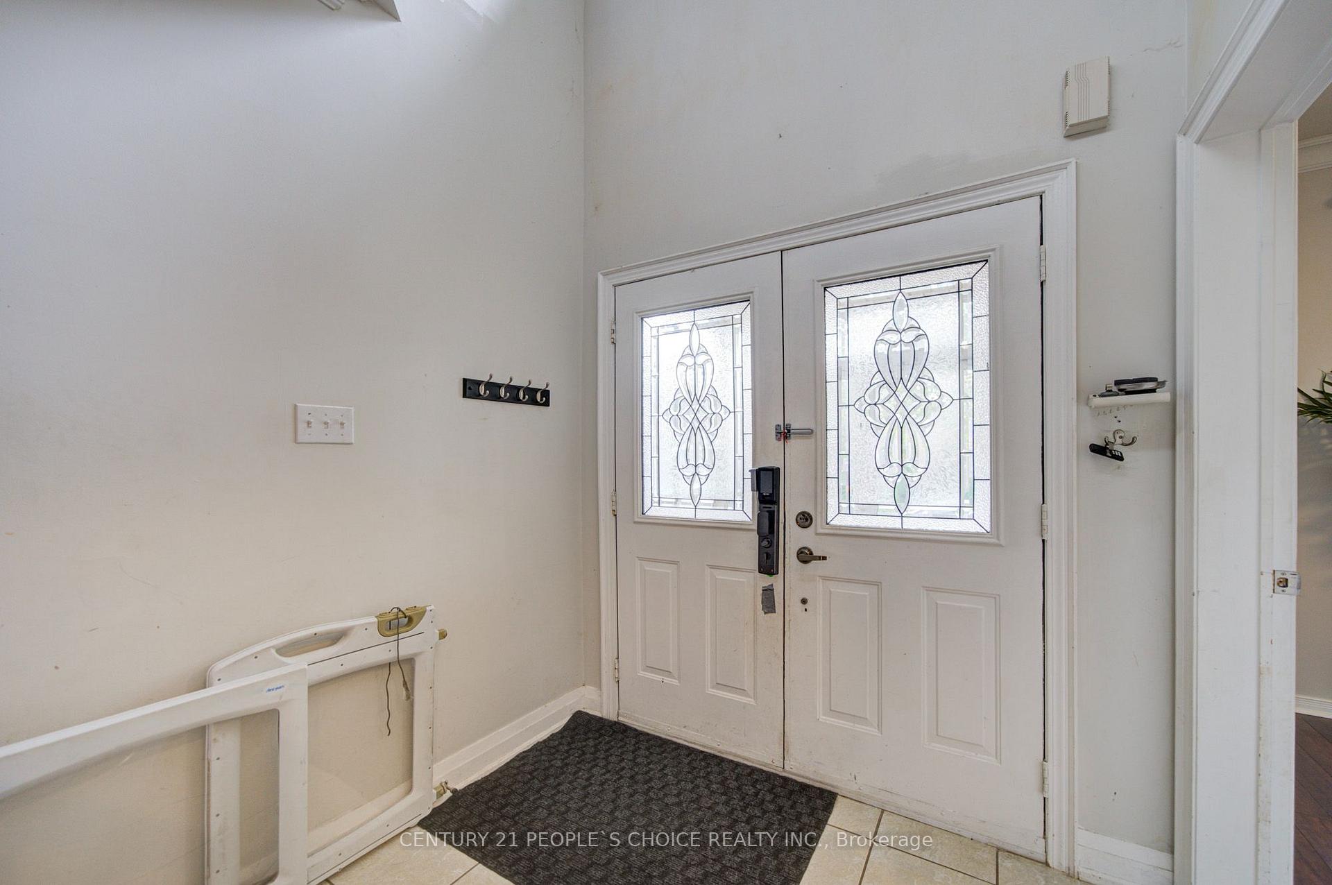 Photo 6 of 145 Trailhead Avenue, Newmarket, Woodland Hill — HOMEH