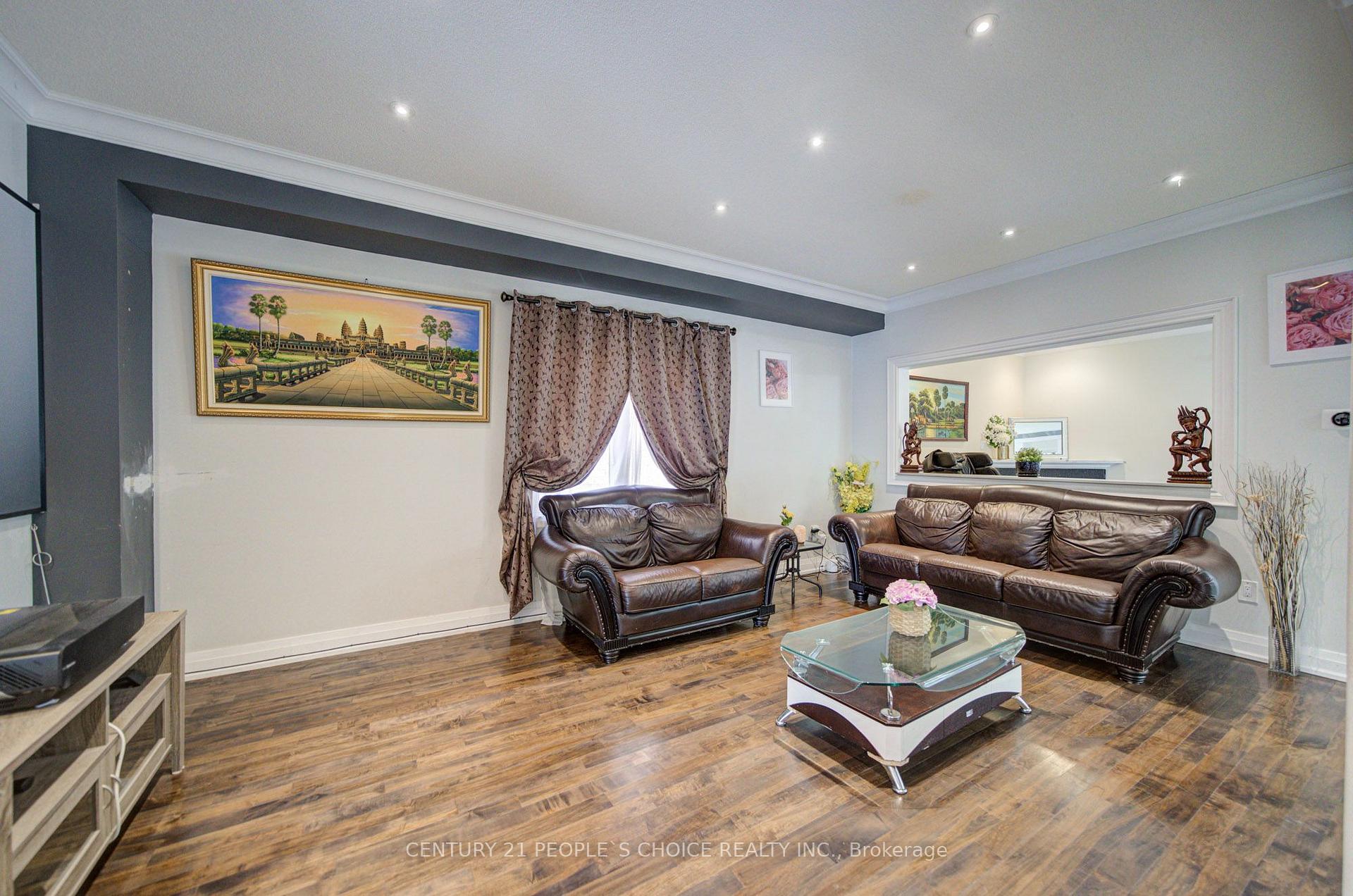 Photo 8 of 145 Trailhead Avenue, Newmarket, Woodland Hill — HOMEH