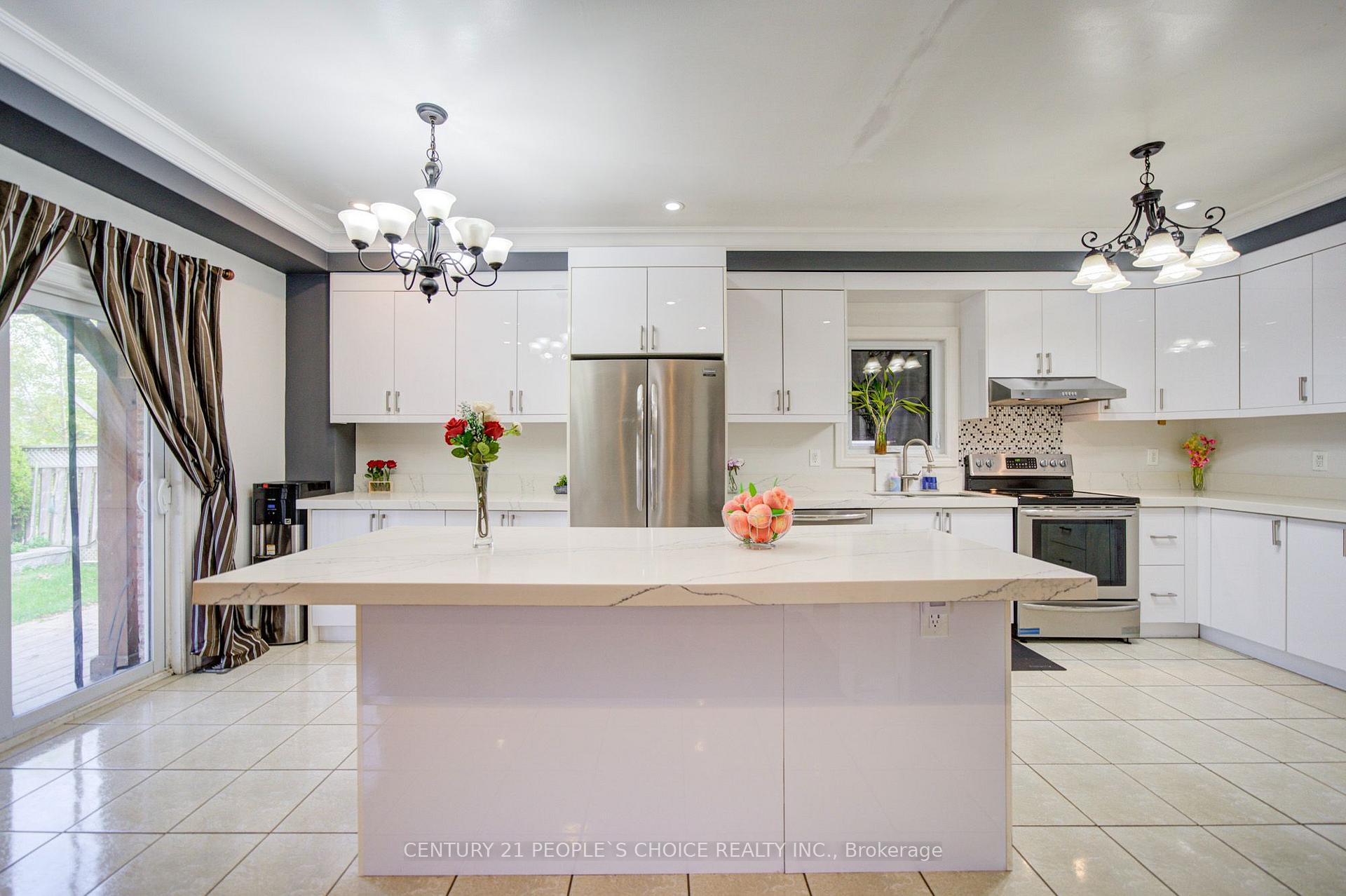 Photo 15 of 145 Trailhead Avenue, Newmarket, Woodland Hill — HOMEH