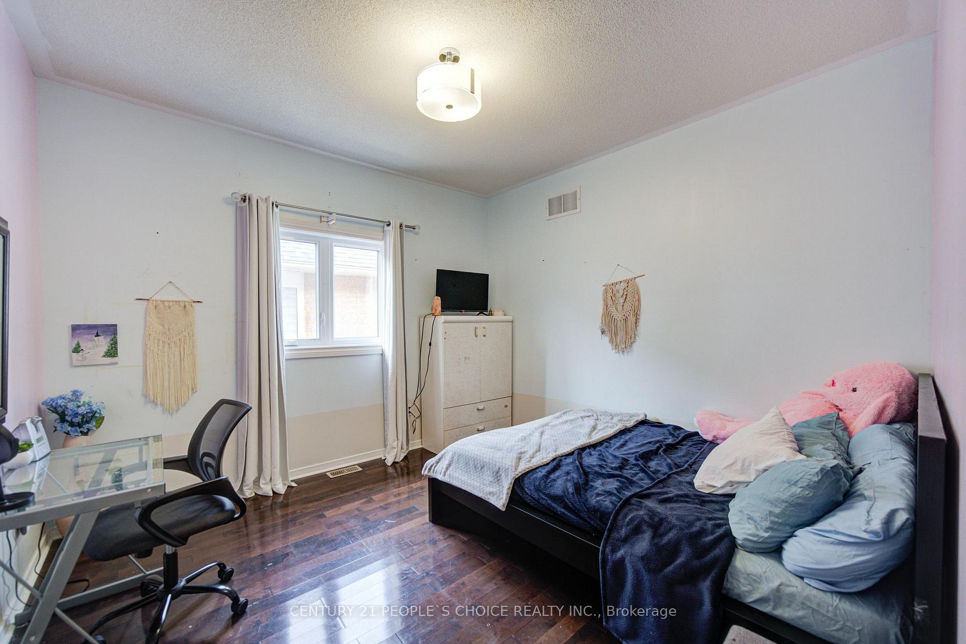Photo 23 of 145 Trailhead Avenue, Newmarket, Woodland Hill — HOMEH