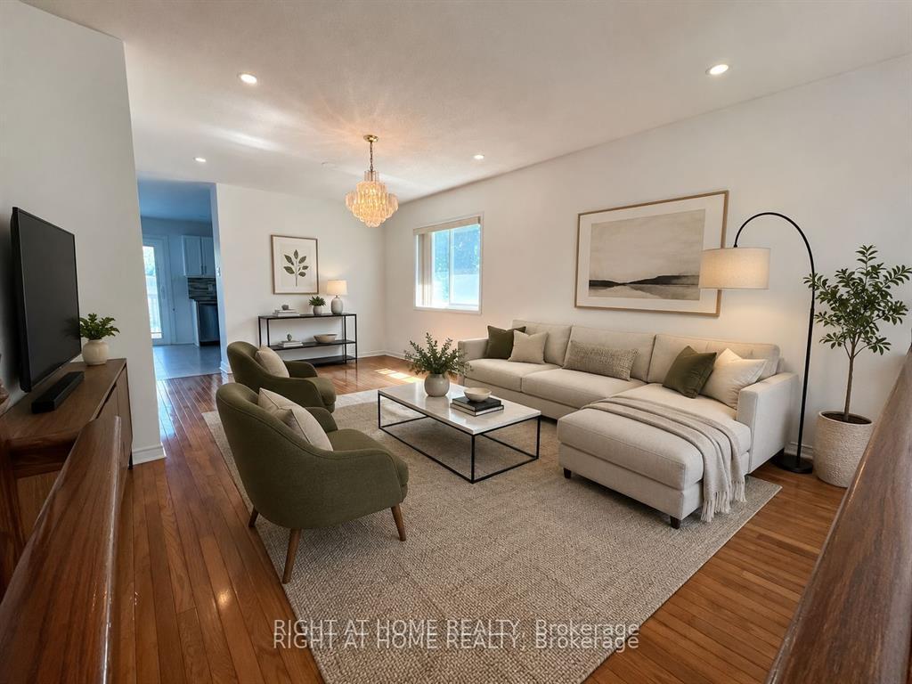 Photo 5 of 53 Yoho Drive, Ottawa, Kanata - Bridlewood — HOMEH