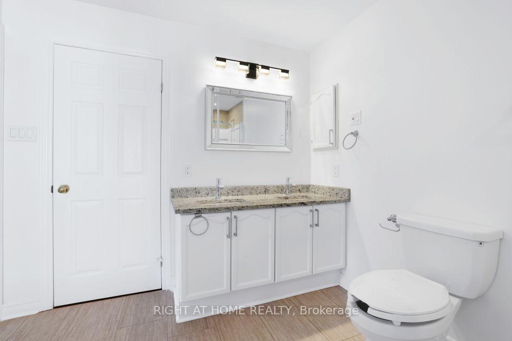 Photo 15 of 53 Yoho Drive, Ottawa, Kanata - Bridlewood — HOMEH