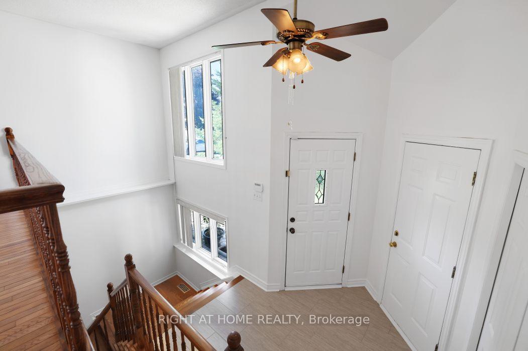 Photo 18 of 53 Yoho Drive, Ottawa, Kanata - Bridlewood — HOMEH