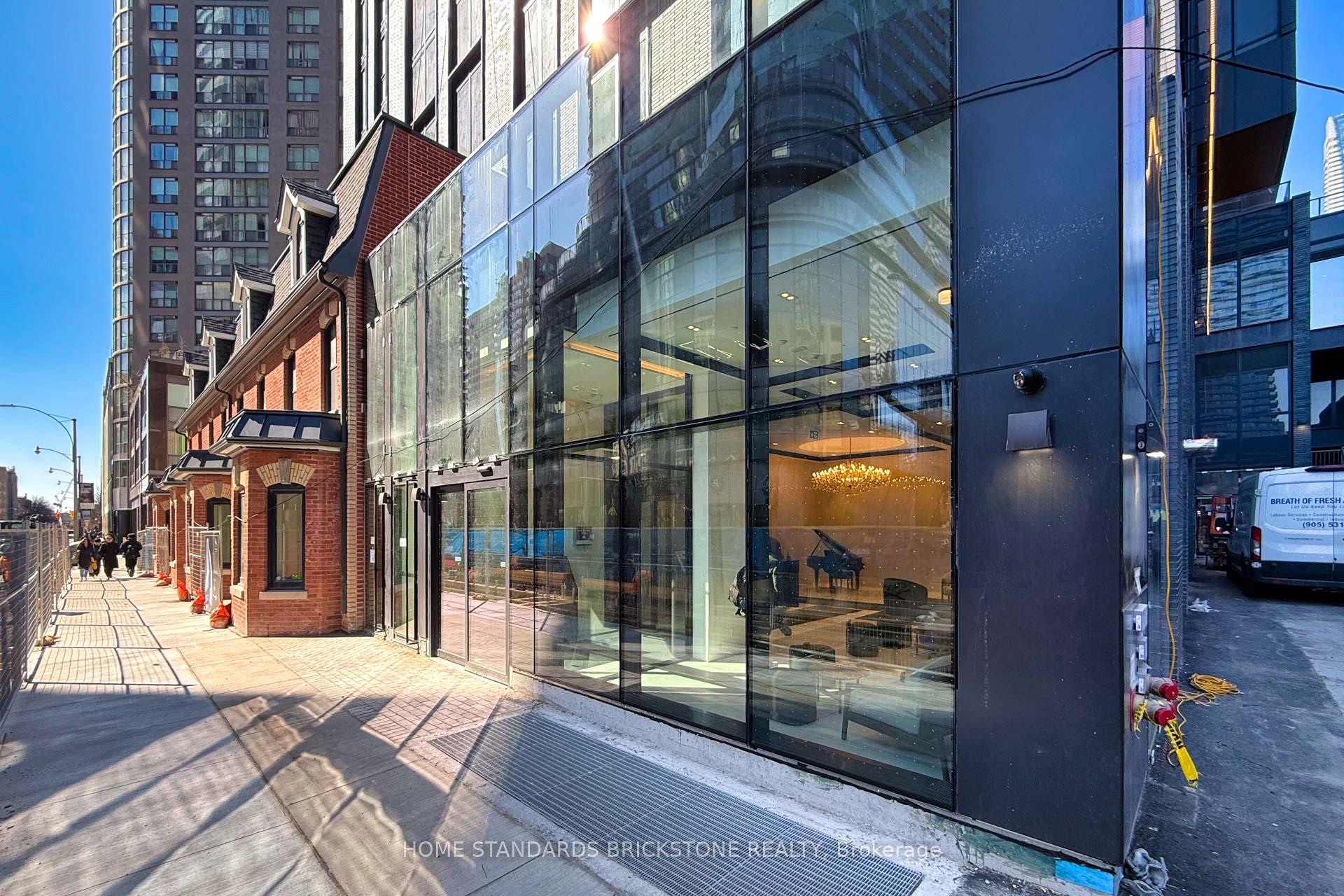 Photo 2 of Unit 1205, 8 Wellesley Street W, Toronto, Bay Street Corridor — HOMEH