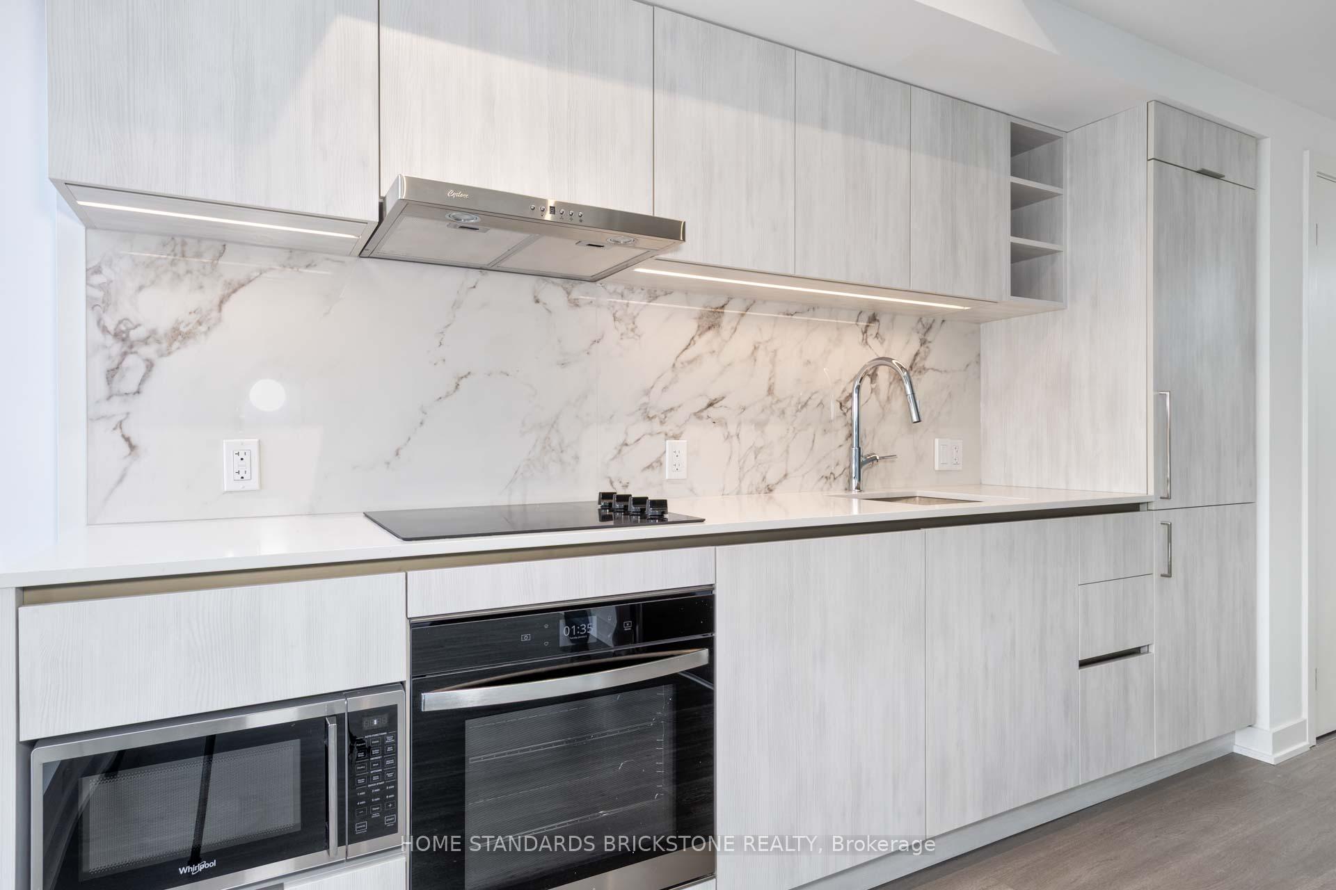 Photo 8 of Unit 1205, 8 Wellesley Street W, Toronto, Bay Street Corridor — HOMEH