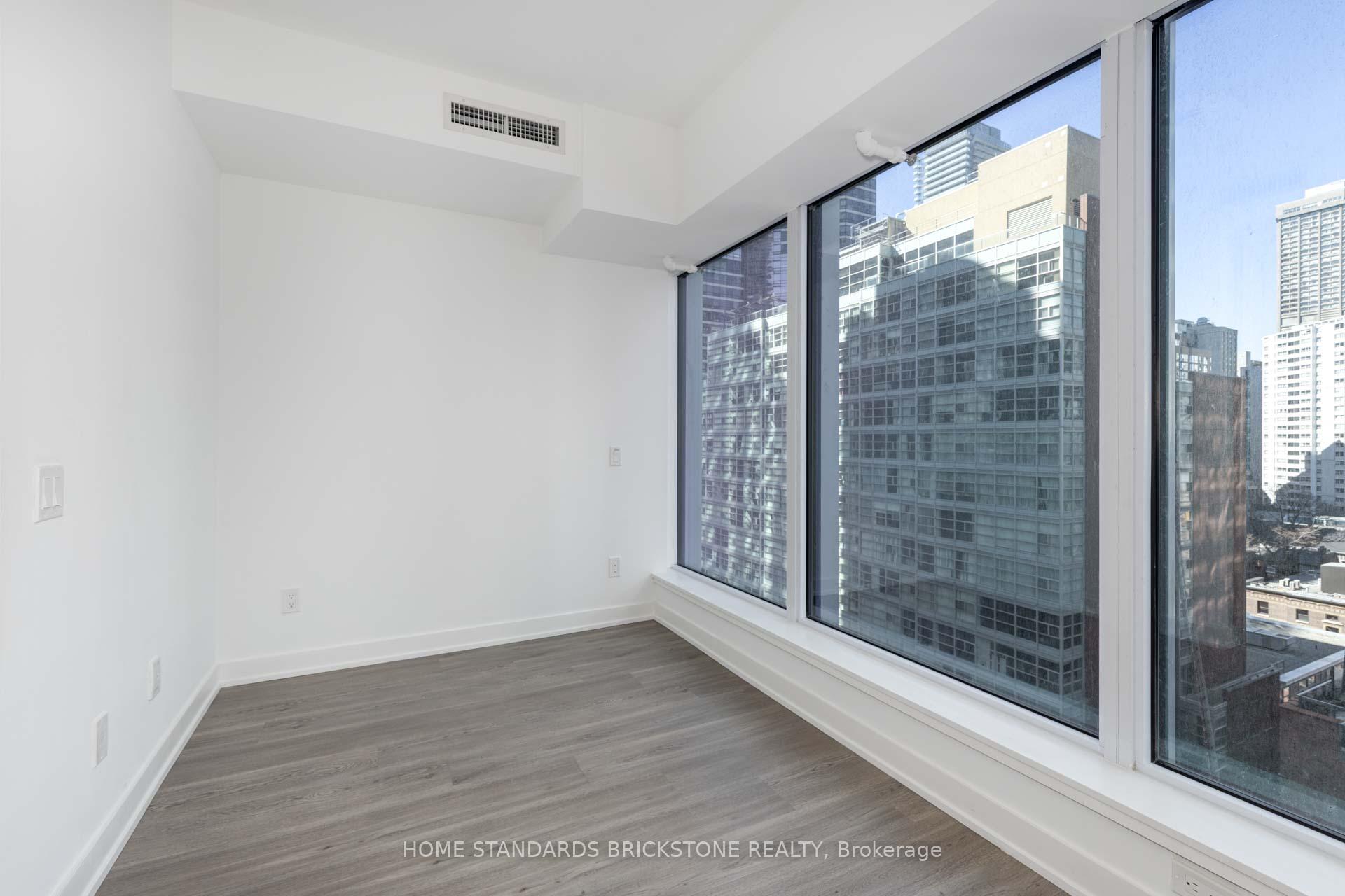 Photo 11 of Unit 1205, 8 Wellesley Street W, Toronto, Bay Street Corridor — HOMEH