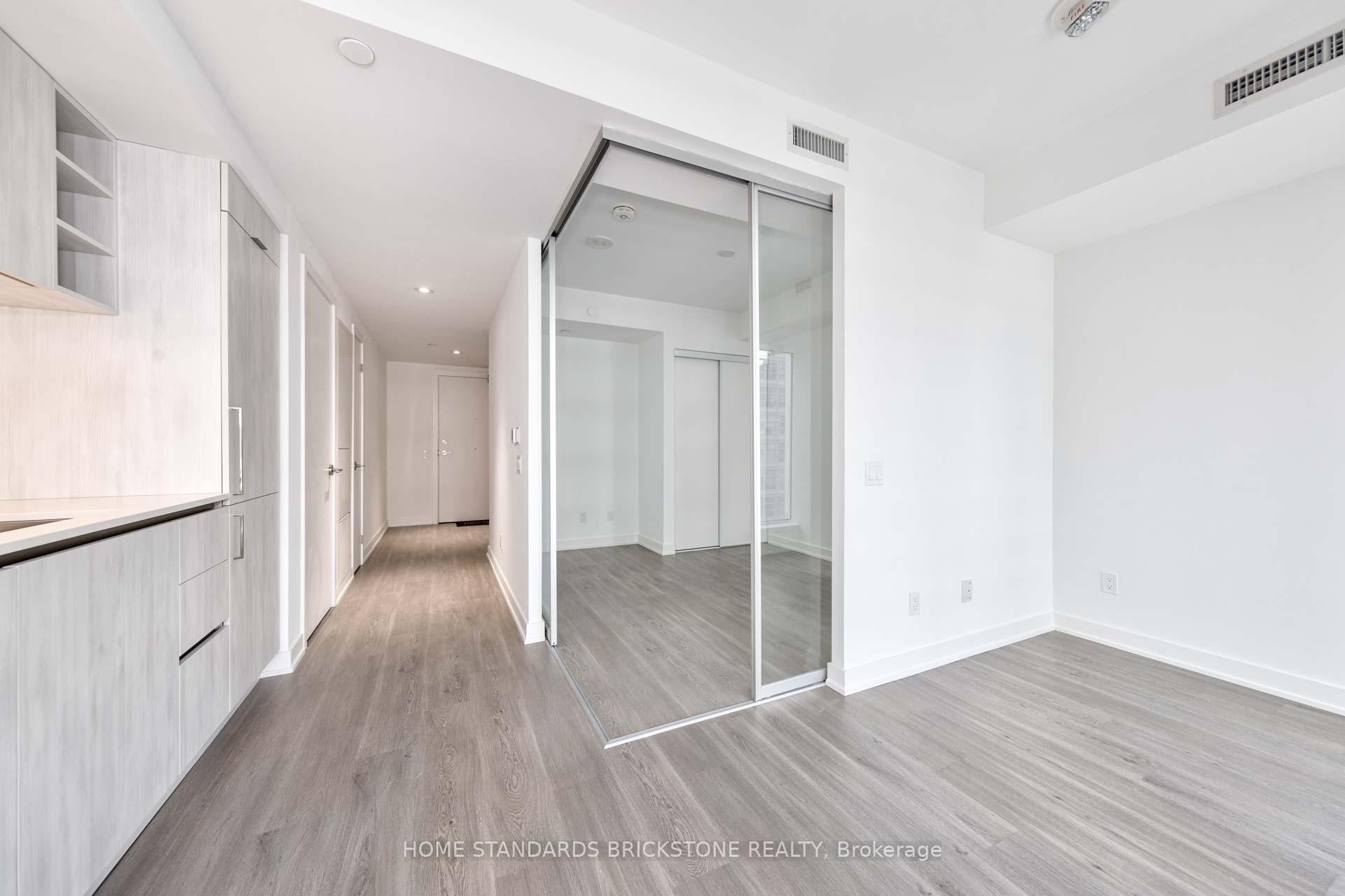 Photo 13 of Unit 1205, 8 Wellesley Street W, Toronto, Bay Street Corridor — HOMEH