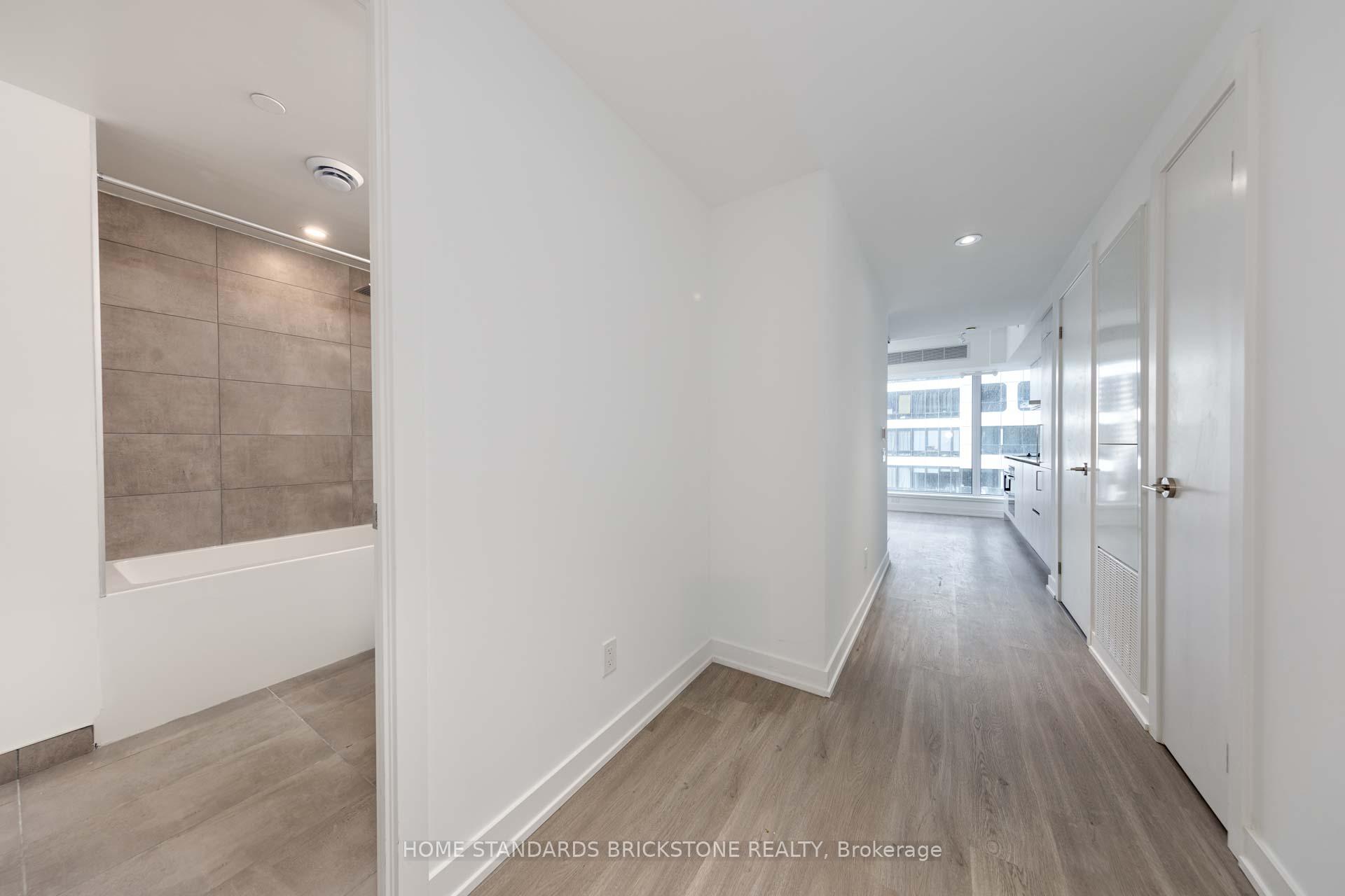 Photo 19 of Unit 1205, 8 Wellesley Street W, Toronto, Bay Street Corridor — HOMEH