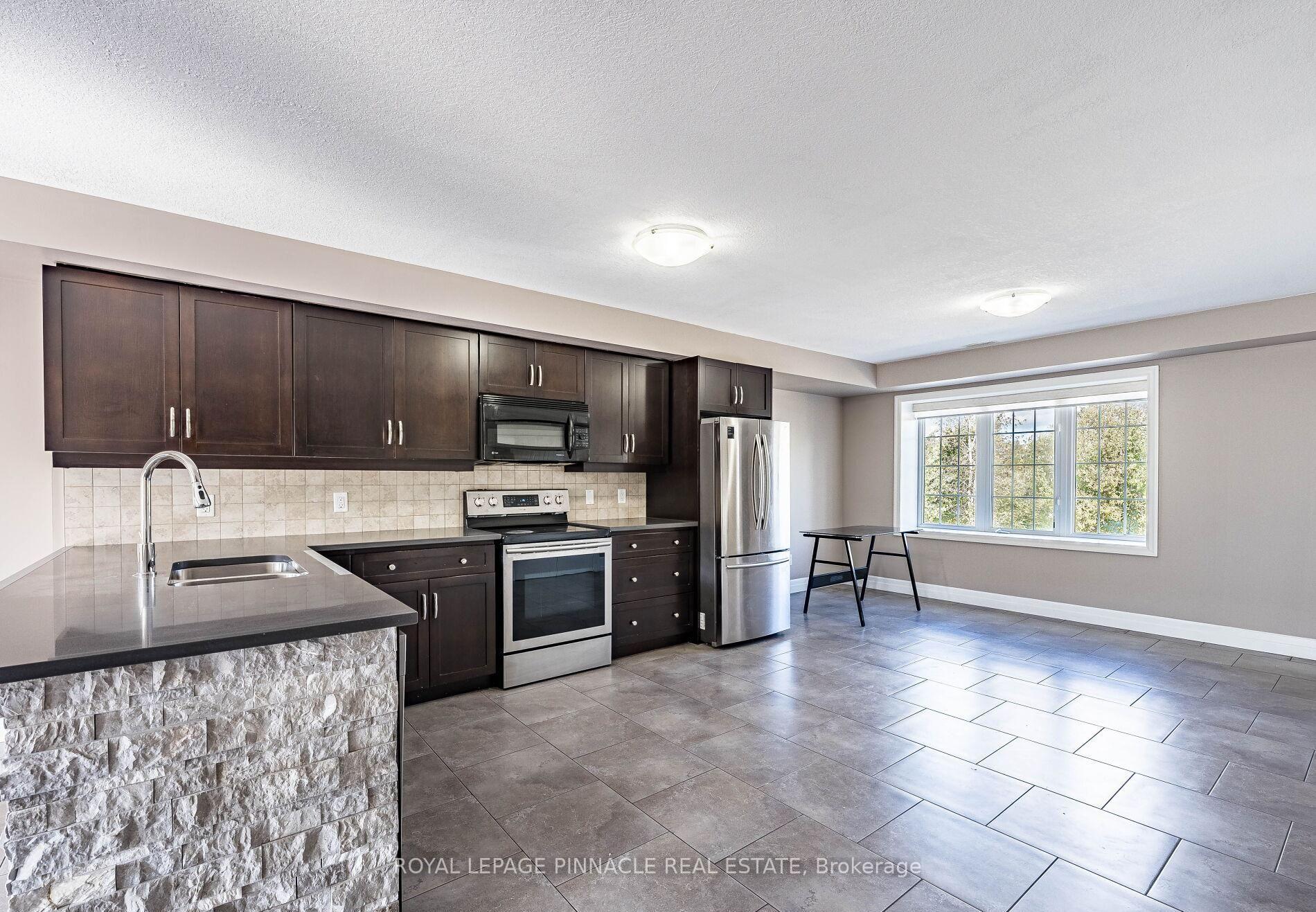 Photo 31 of Unit 15, 275 Old Huron Road E, Kitchener, Brigadoon — HOMEH
