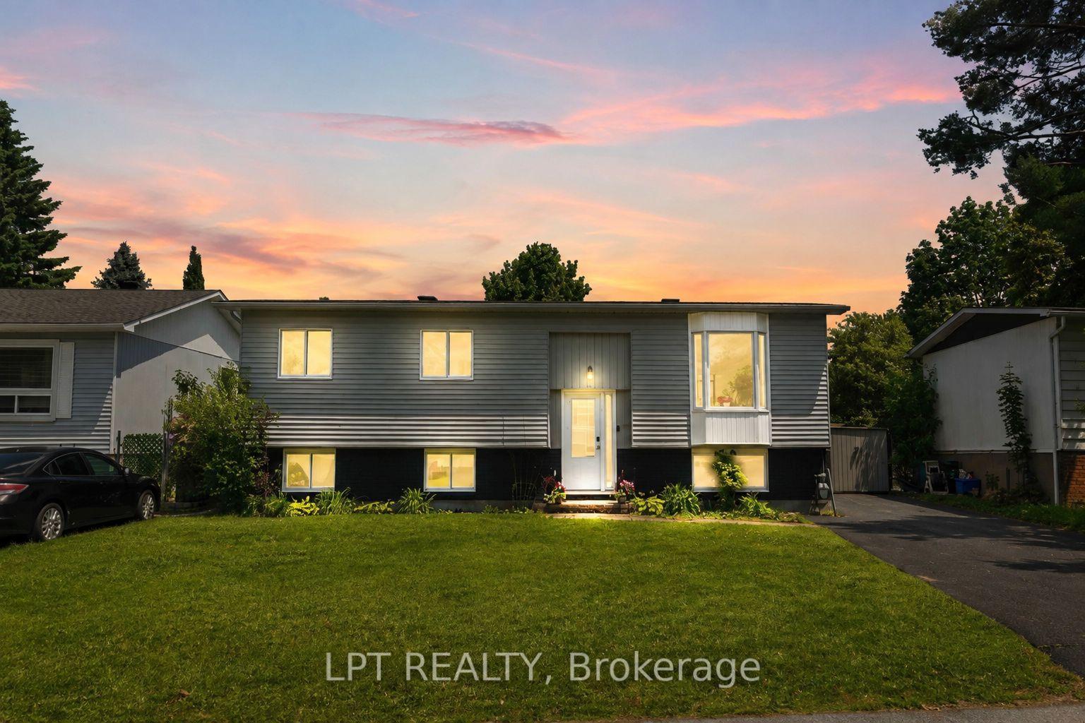 Photo of 34 Fringewood Drive