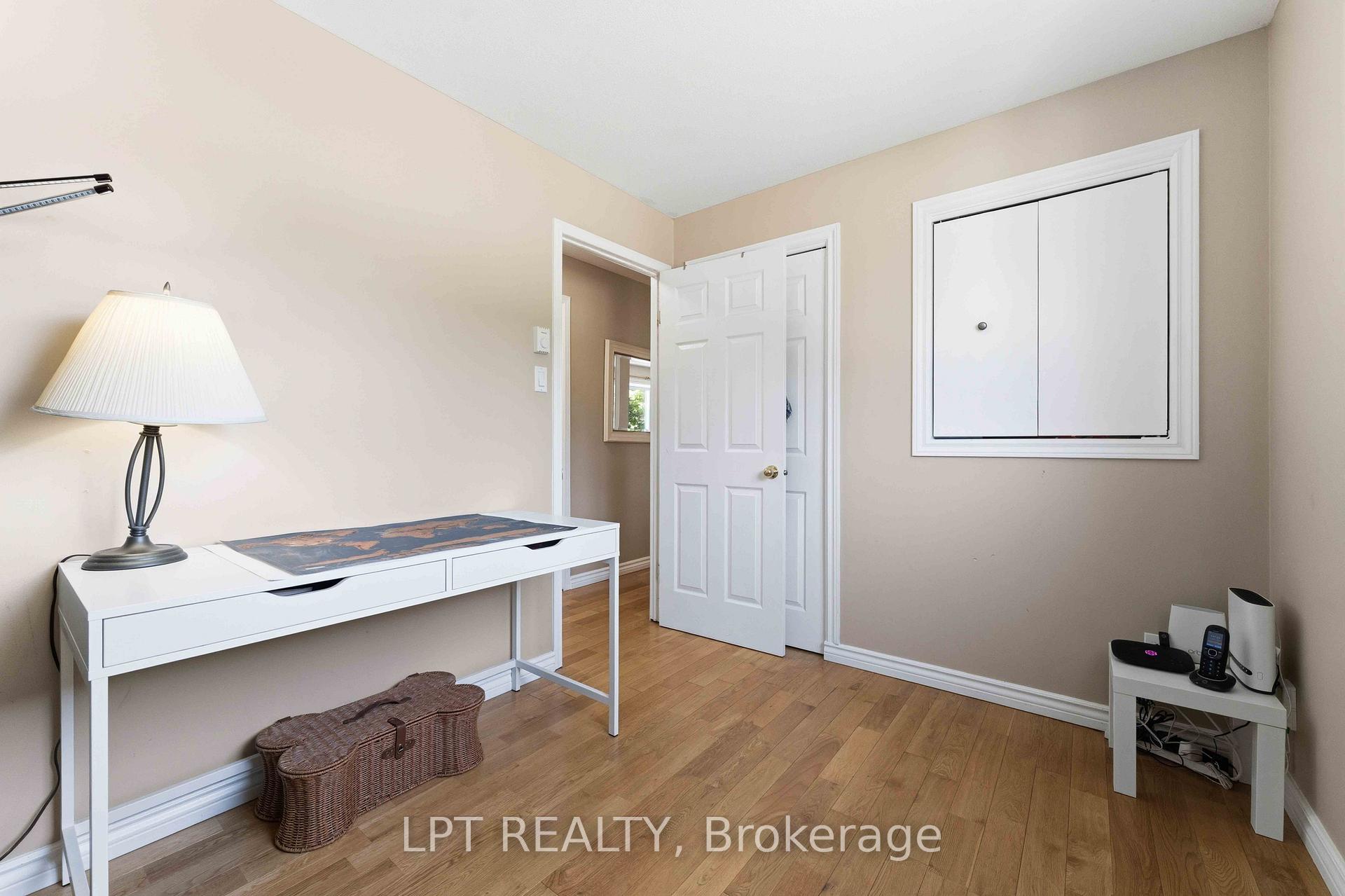 Photo 16 of 34 Fringewood Drive, Ottawa, Fringewood — HOMEH