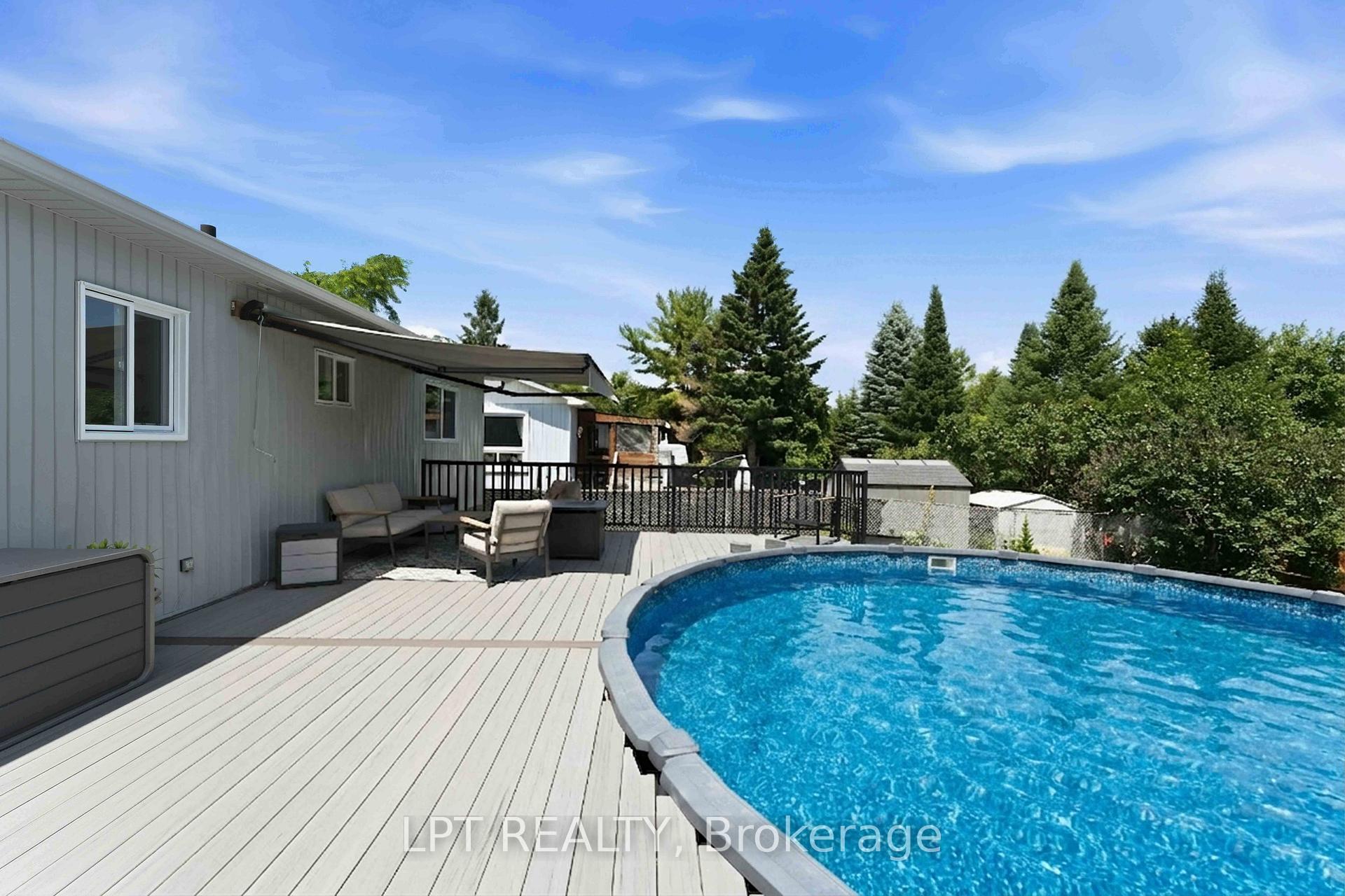 Photo 29 of 34 Fringewood Drive, Ottawa, Fringewood — HOMEH