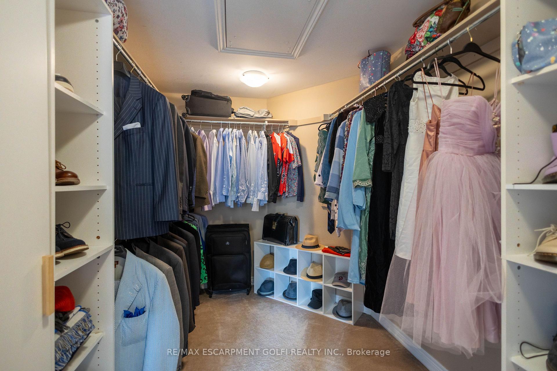 Photo 22 of 216 Diiorio Circle, Hamilton, Meadowlands — HOMEH