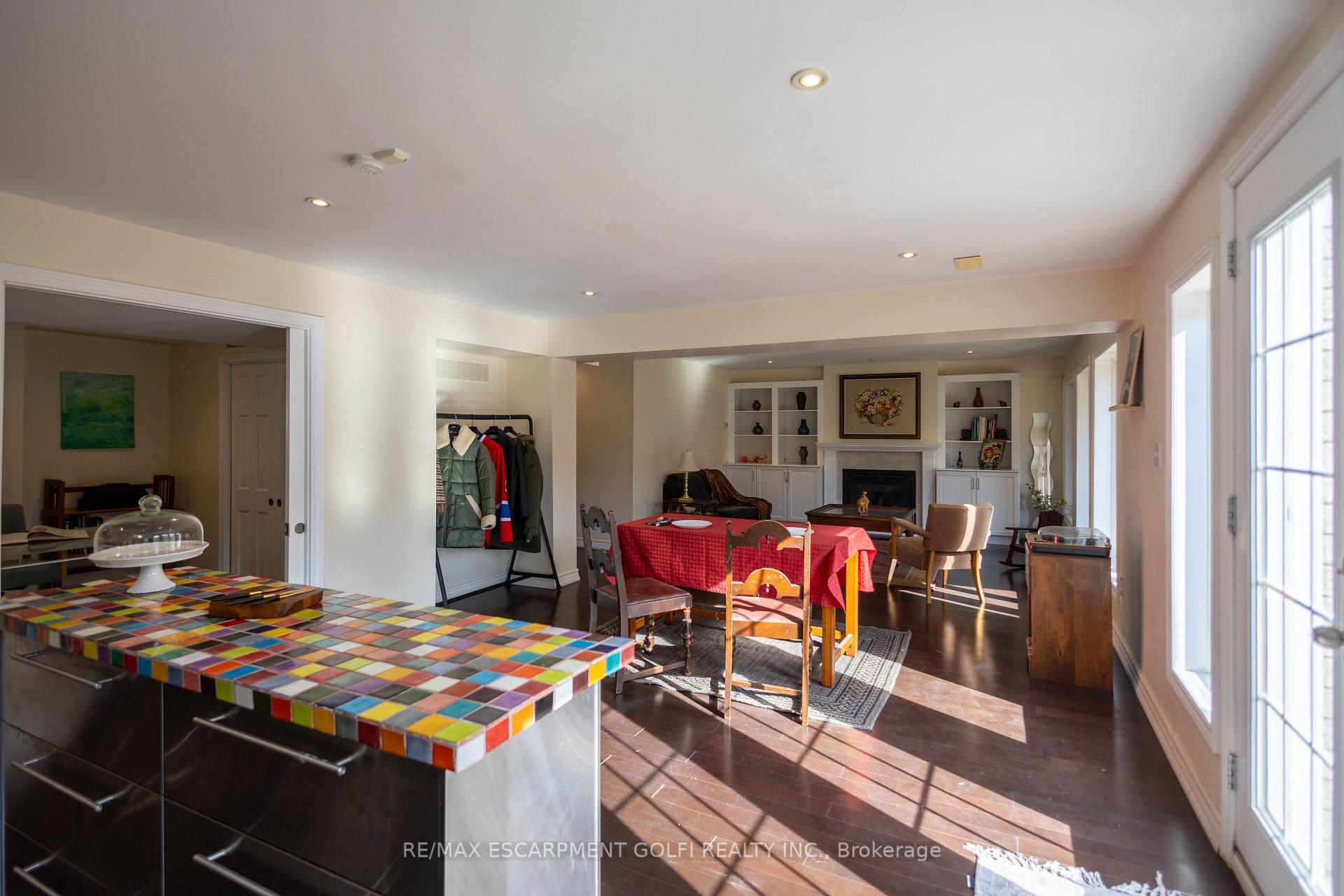 Photo 34 of 216 Diiorio Circle, Hamilton, Meadowlands — HOMEH
