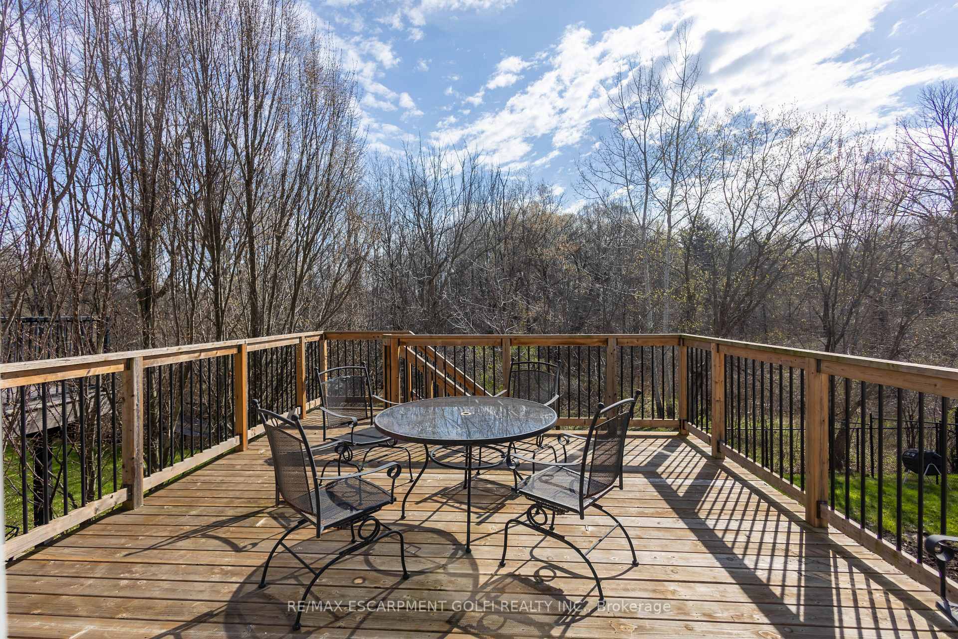 Photo 38 of 216 Diiorio Circle, Hamilton, Meadowlands — HOMEH