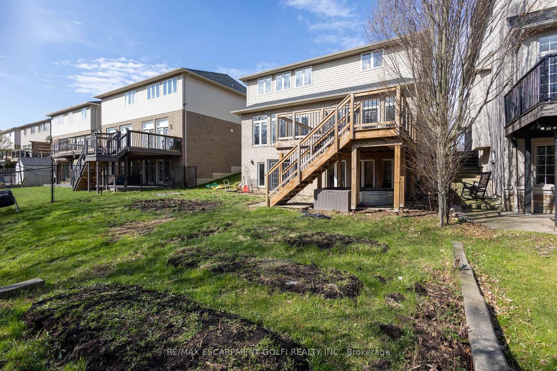 Photo 42 of 216 Diiorio Circle, Hamilton, Meadowlands — HOMEH
